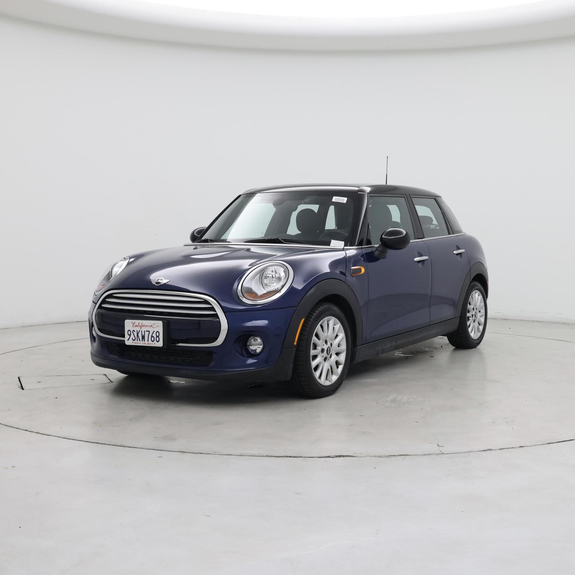 Thumbnail: 2015 MINI Cooper Hardtop - 4