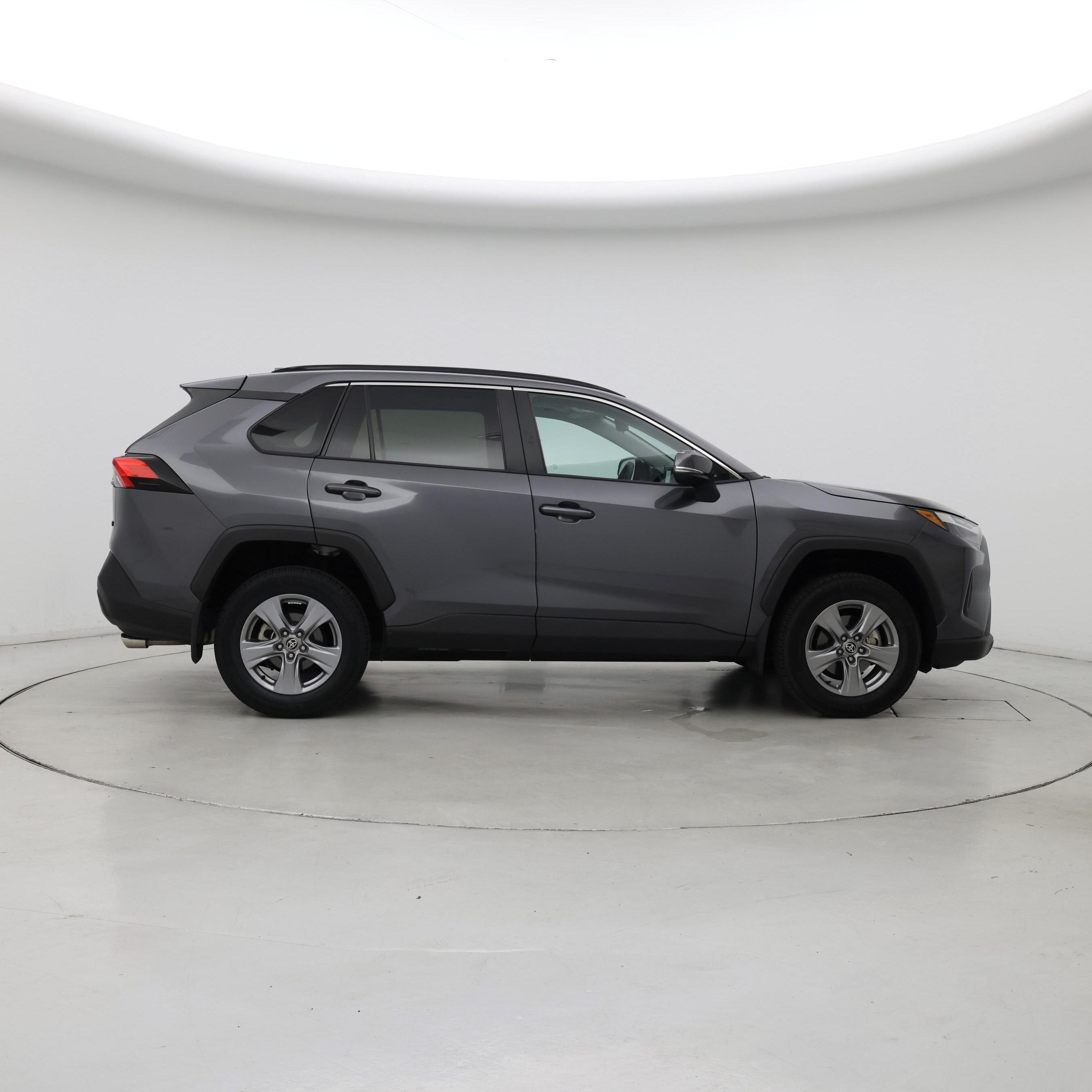 Thumbnail: 2022 Toyota RAV4 - 7