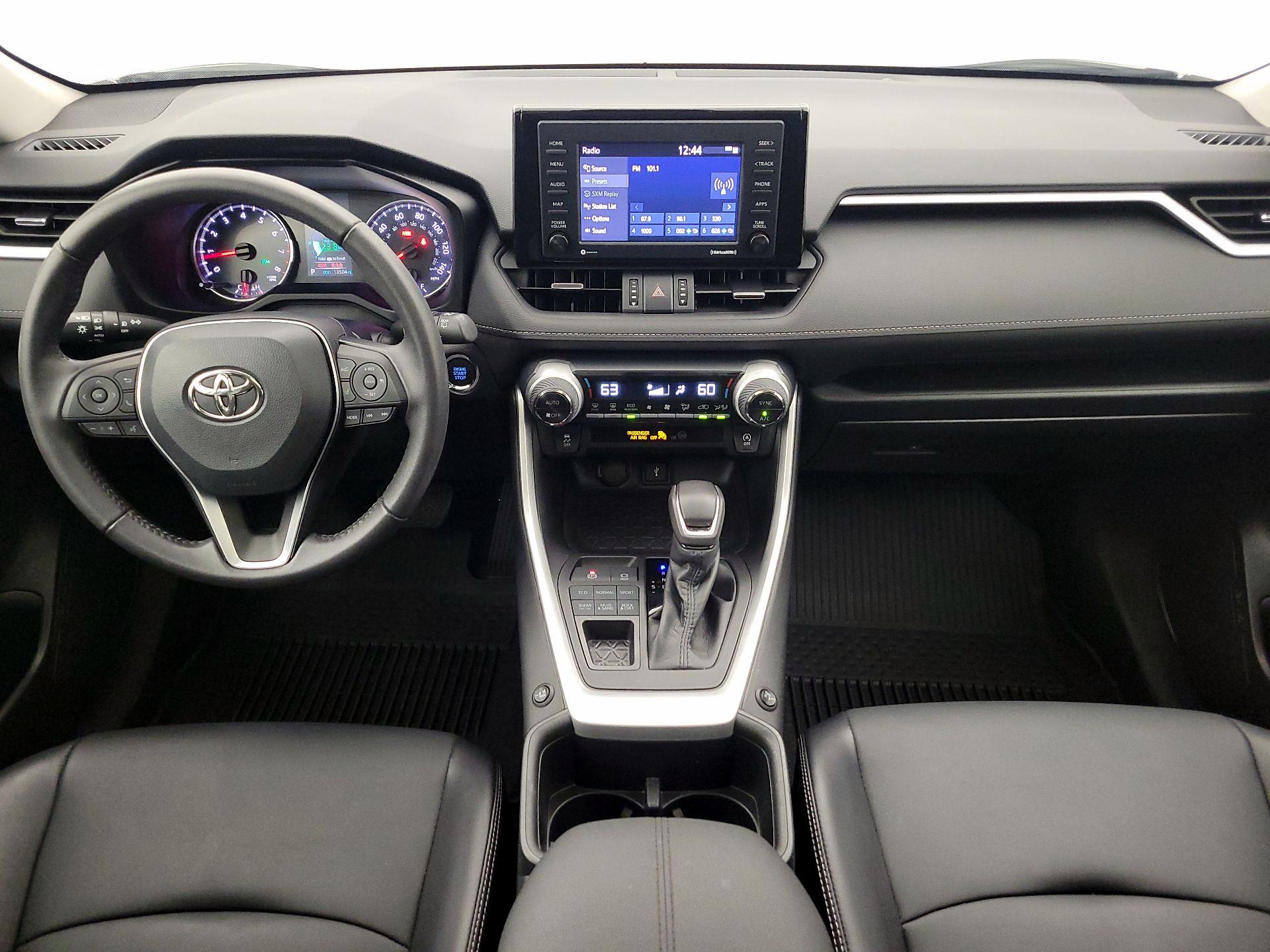 Thumbnail: 2022 Toyota RAV4 - 9