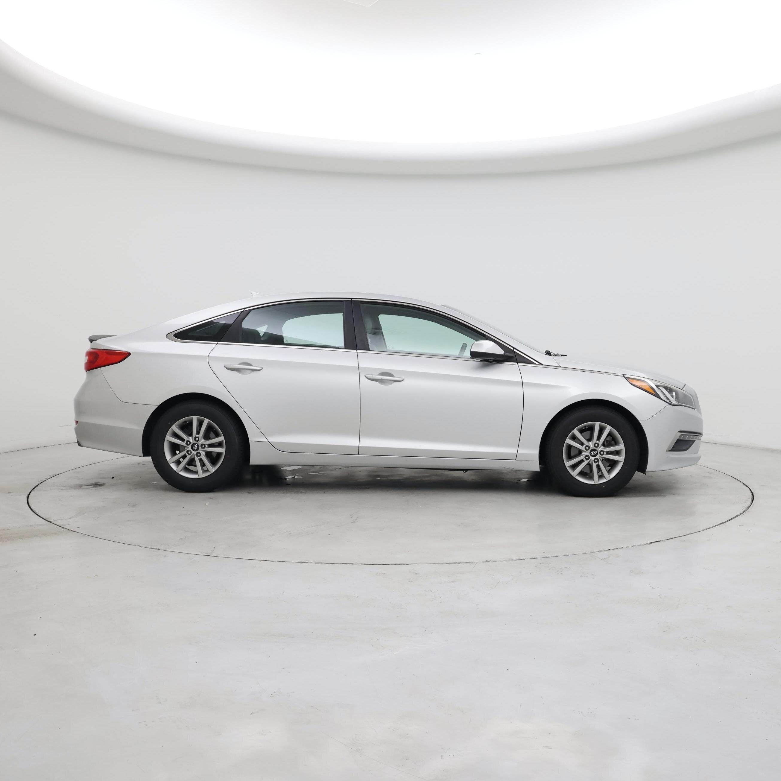 Thumbnail: 2015 Hyundai Sonata - 7