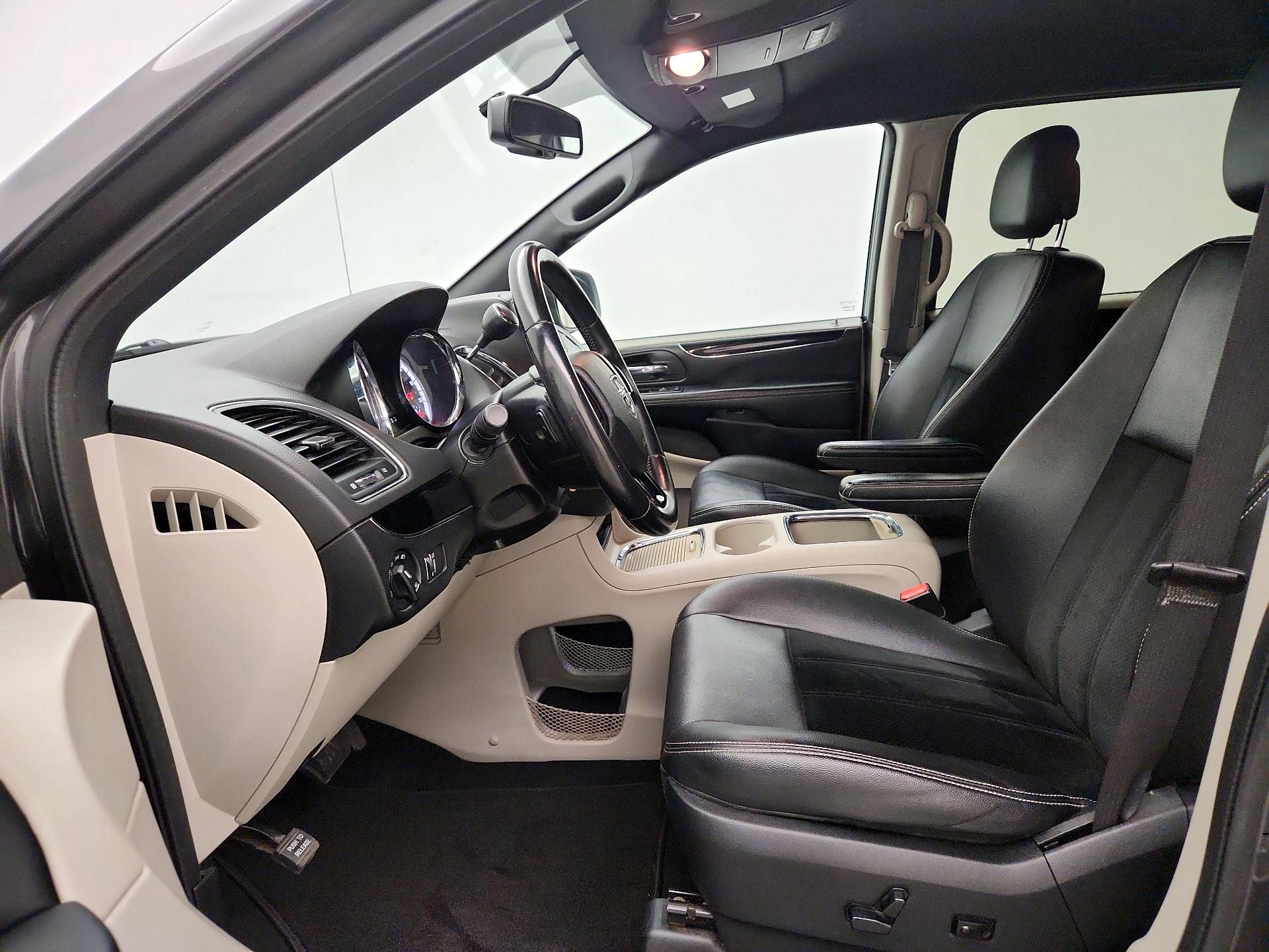 Thumbnail: 2018 Dodge Grand Caravan - 11