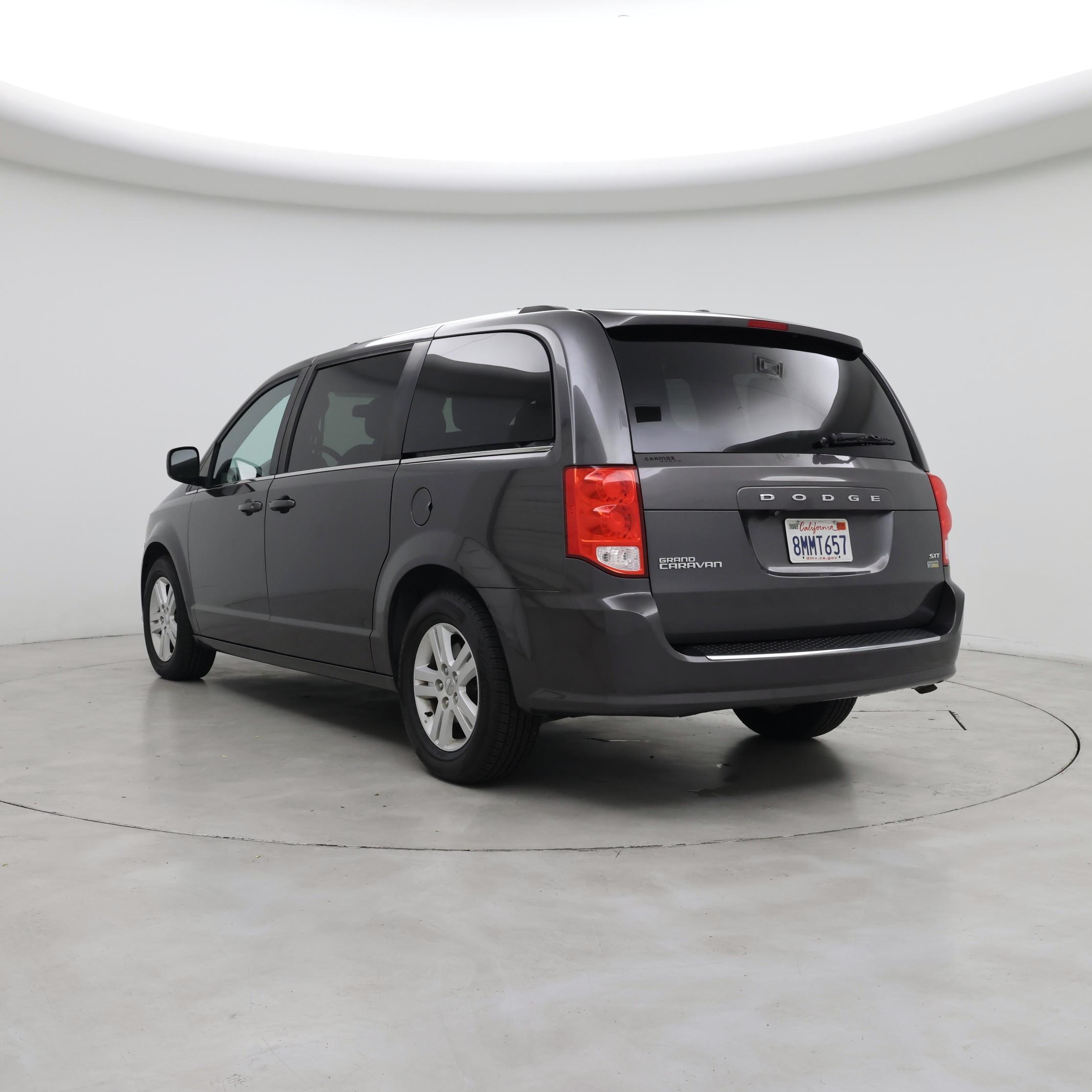 Thumbnail: 2018 Dodge Grand Caravan - 2