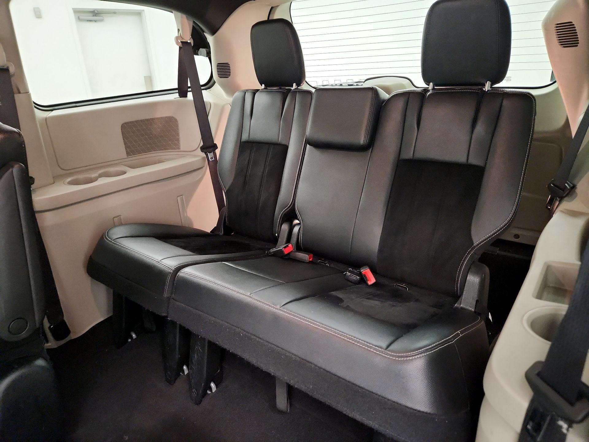 Thumbnail: 2018 Dodge Grand Caravan - 20