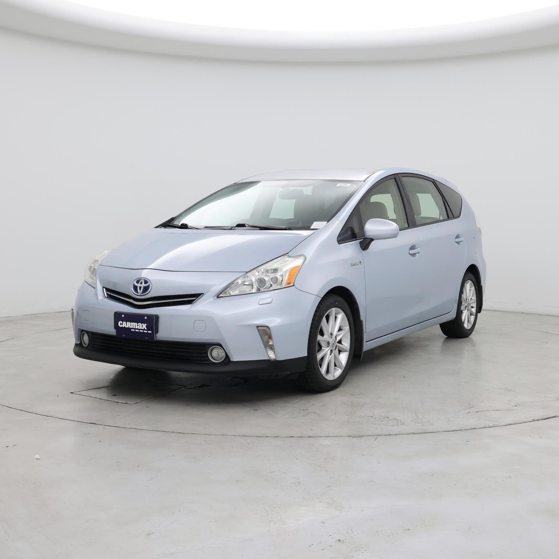 Thumbnail: 2014 Toyota Prius v - 4