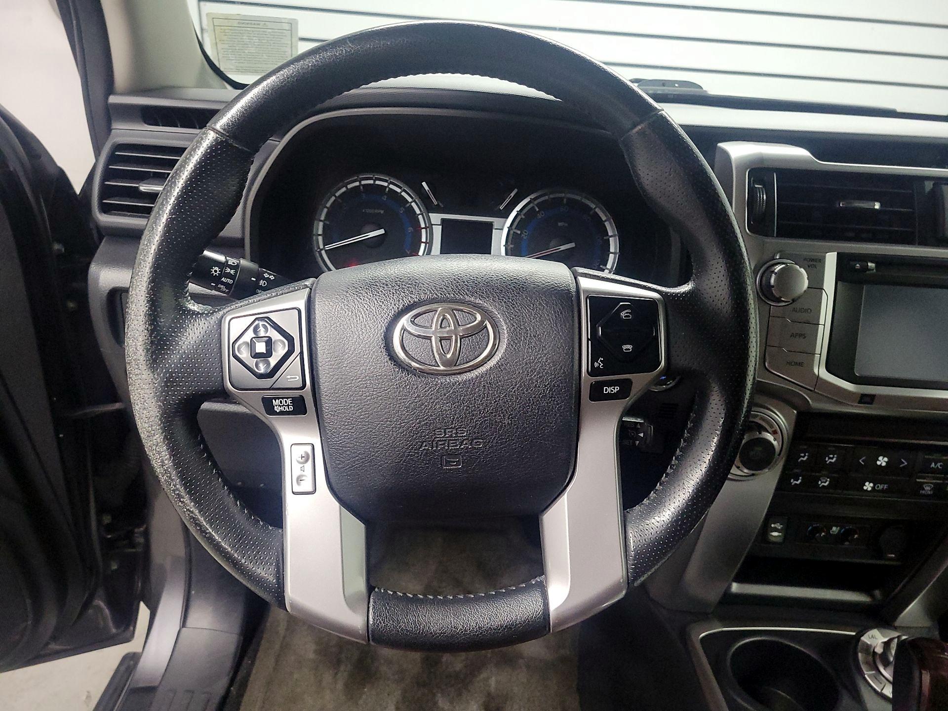 Thumbnail: 2014 Toyota 4Runner - 10