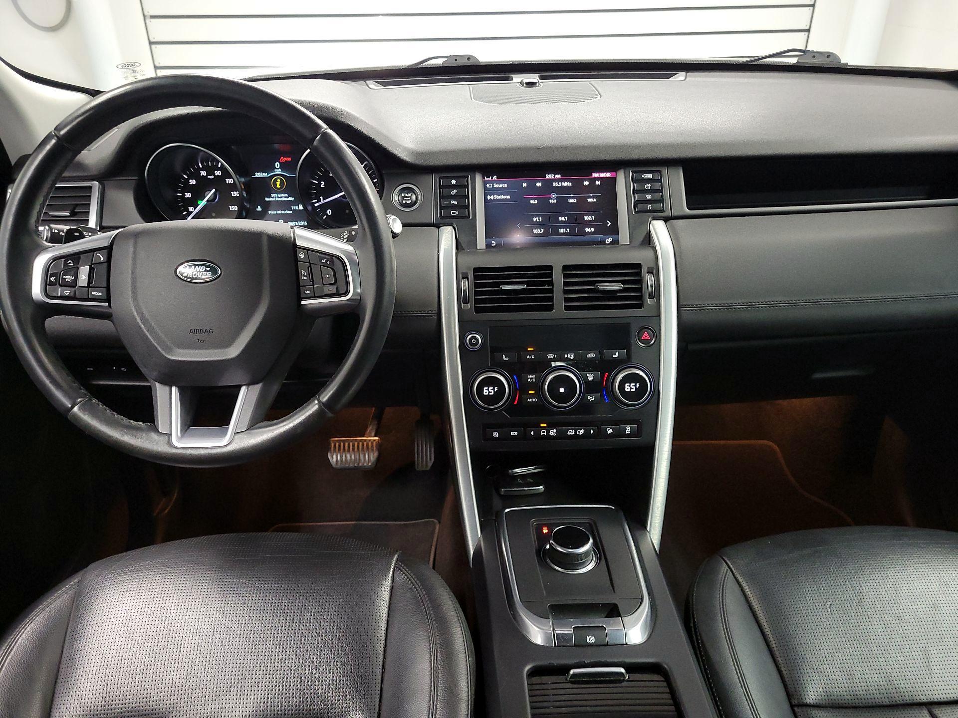 Thumbnail: 2019 Land Rover Discovery Sport - 9
