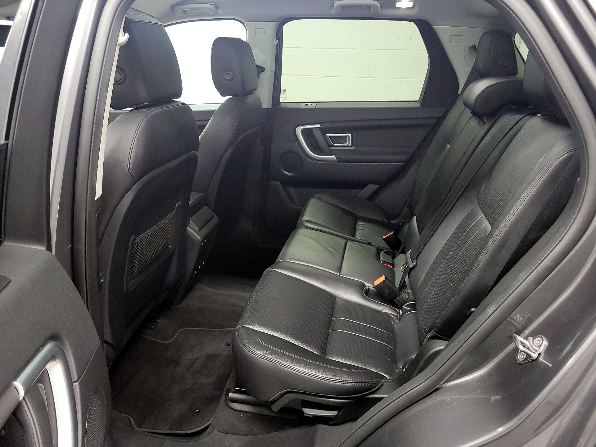 Thumbnail: 2019 Land Rover Discovery Sport - 20