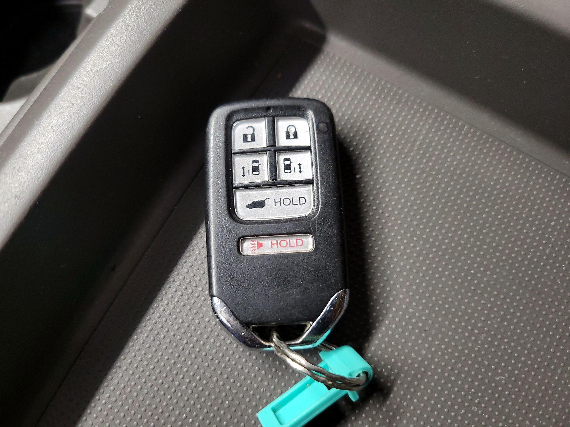 Thumbnail: 2016 Honda Odyssey - 20