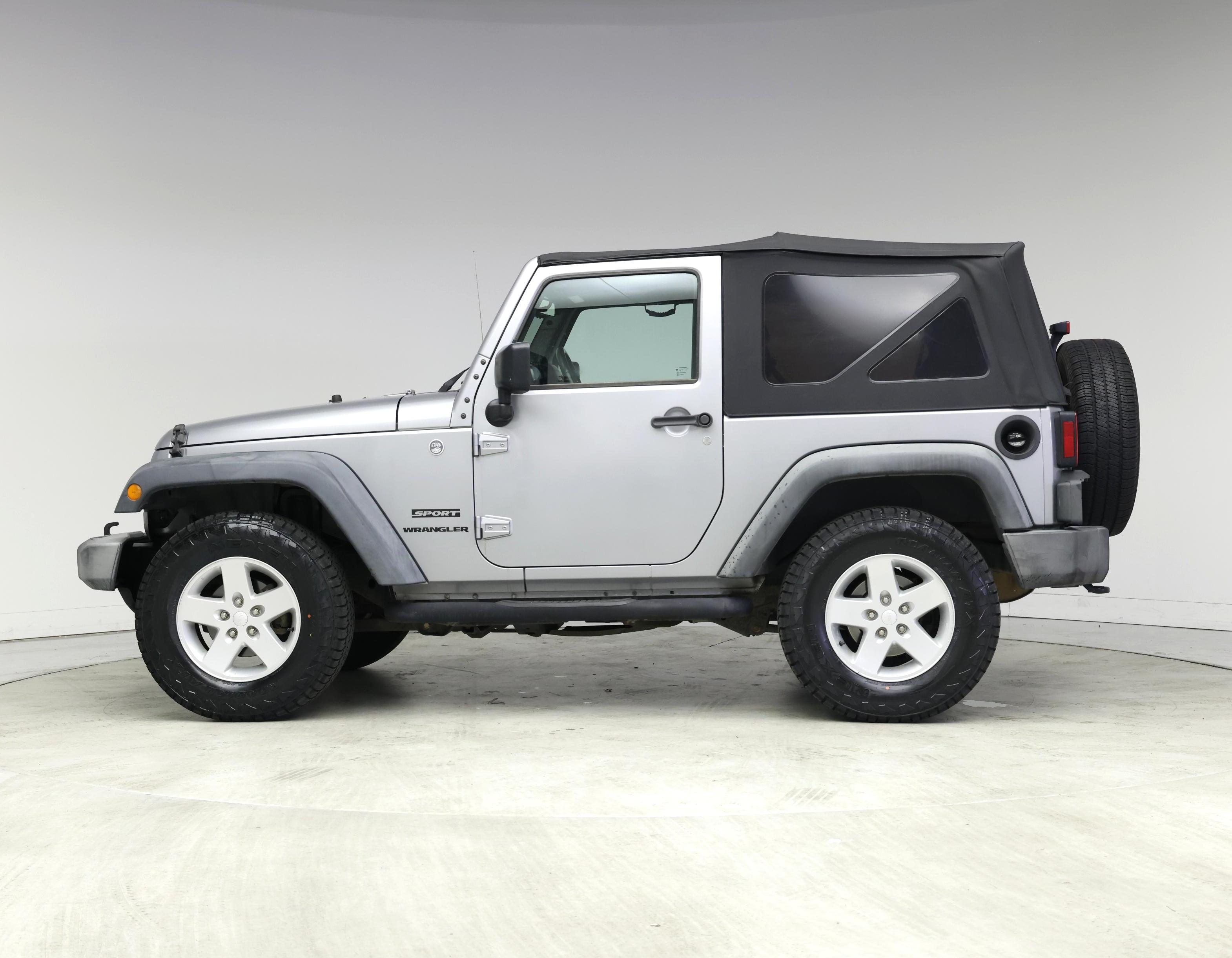 Thumbnail: 2015 Jeep Wrangler - 3