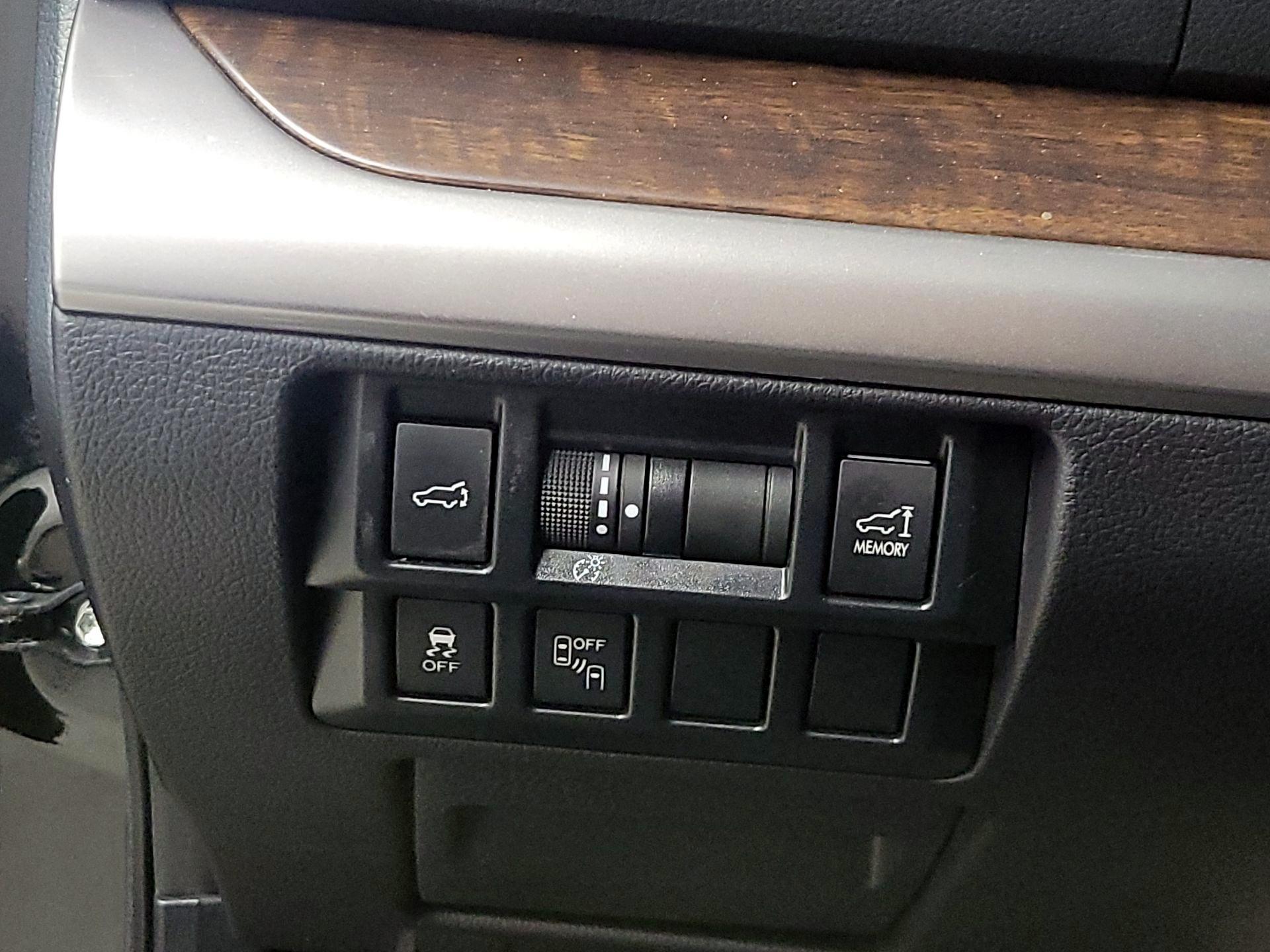 Thumbnail: 2015 Subaru Outback - 13