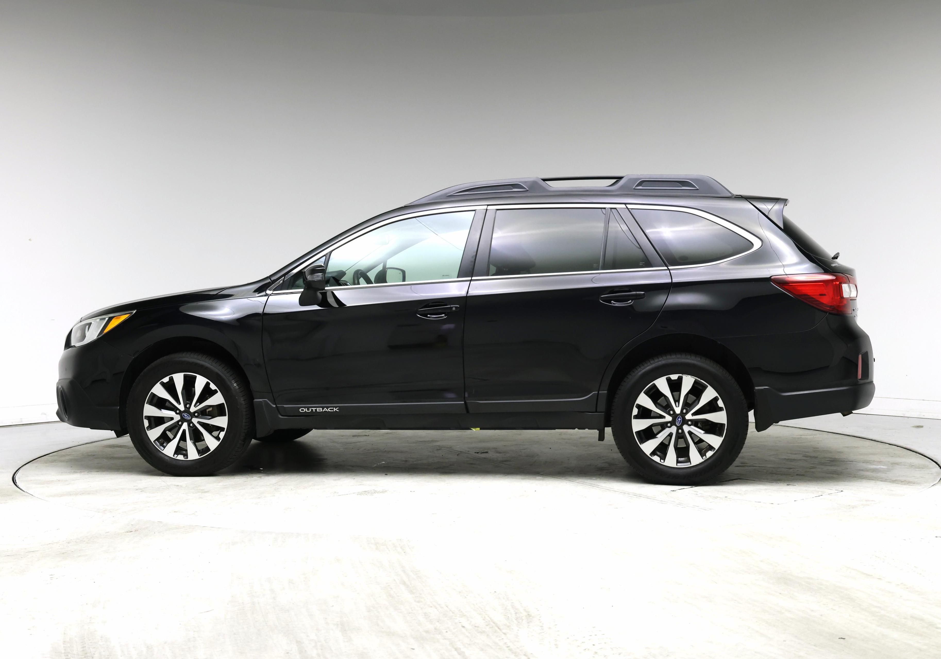 Thumbnail: 2015 Subaru Outback - 3
