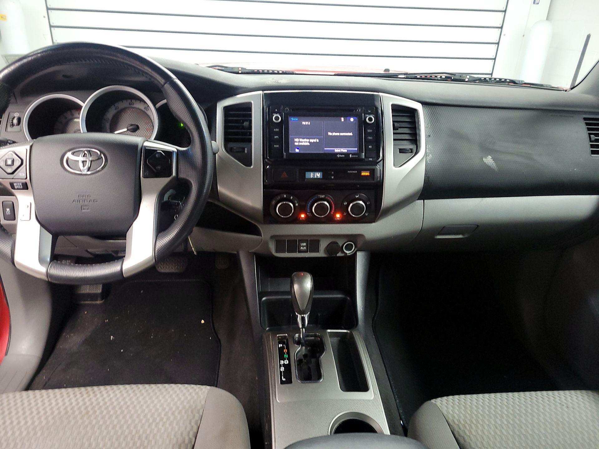 Thumbnail: 2014 Toyota Tacoma - 9