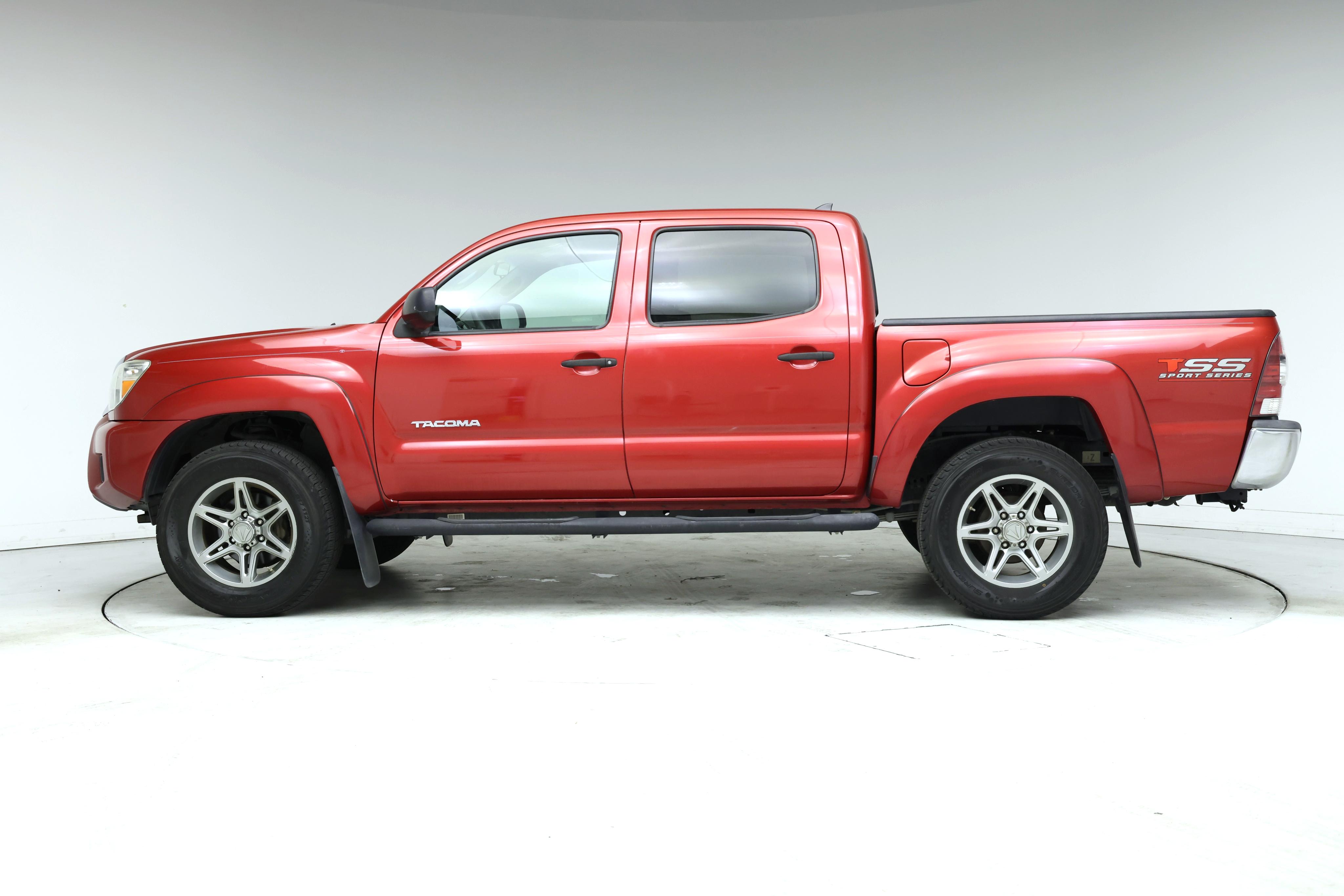Thumbnail: 2014 Toyota Tacoma - 3