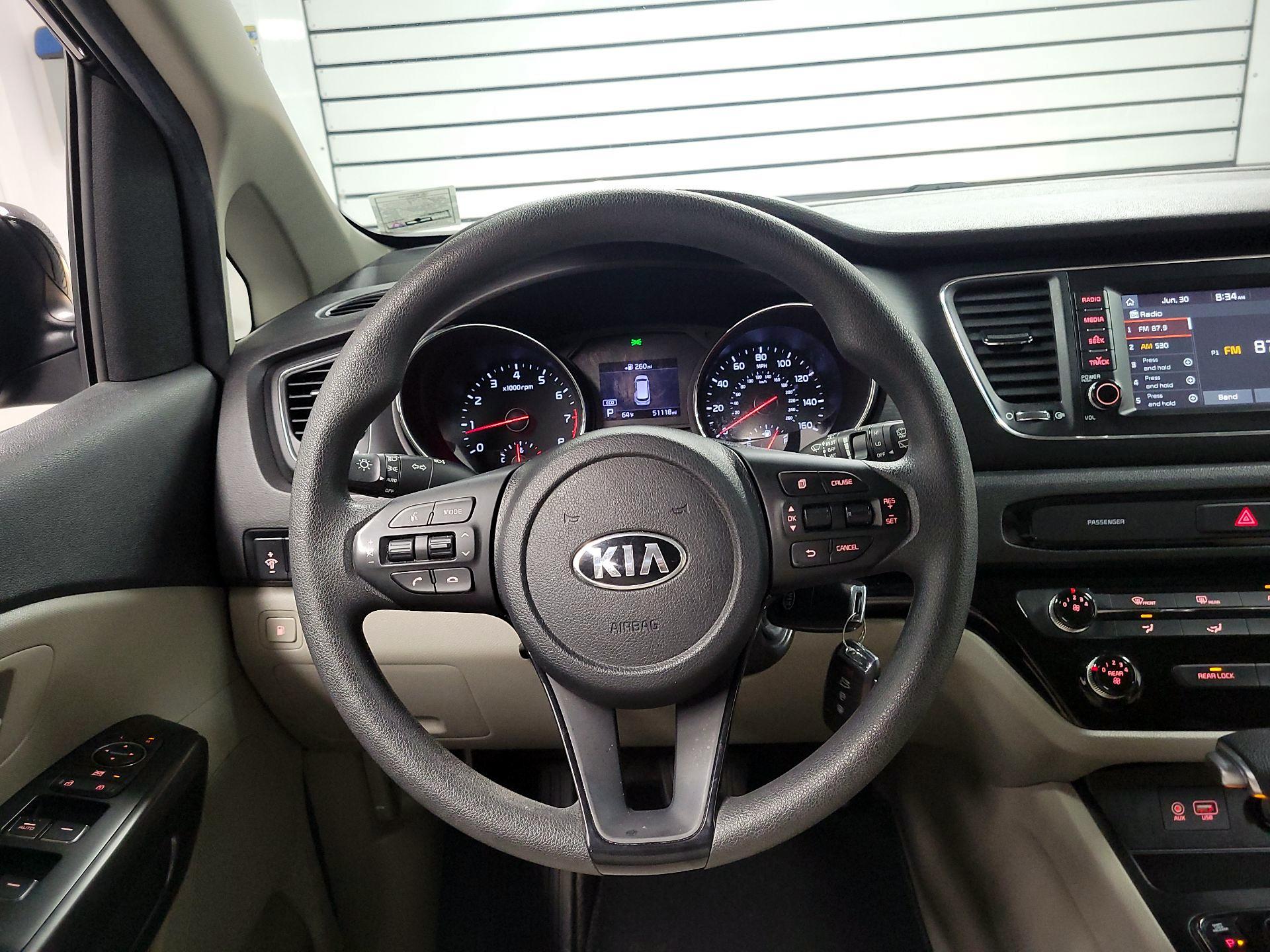 Thumbnail: 2020 Kia Sedona - 10