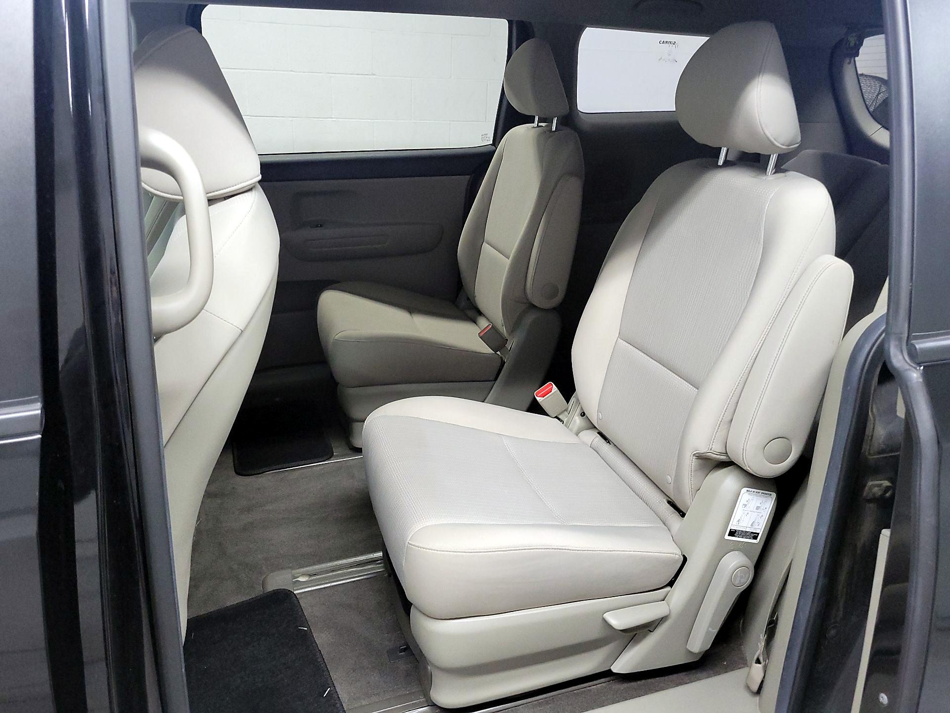 Thumbnail: 2020 Kia Sedona - 19