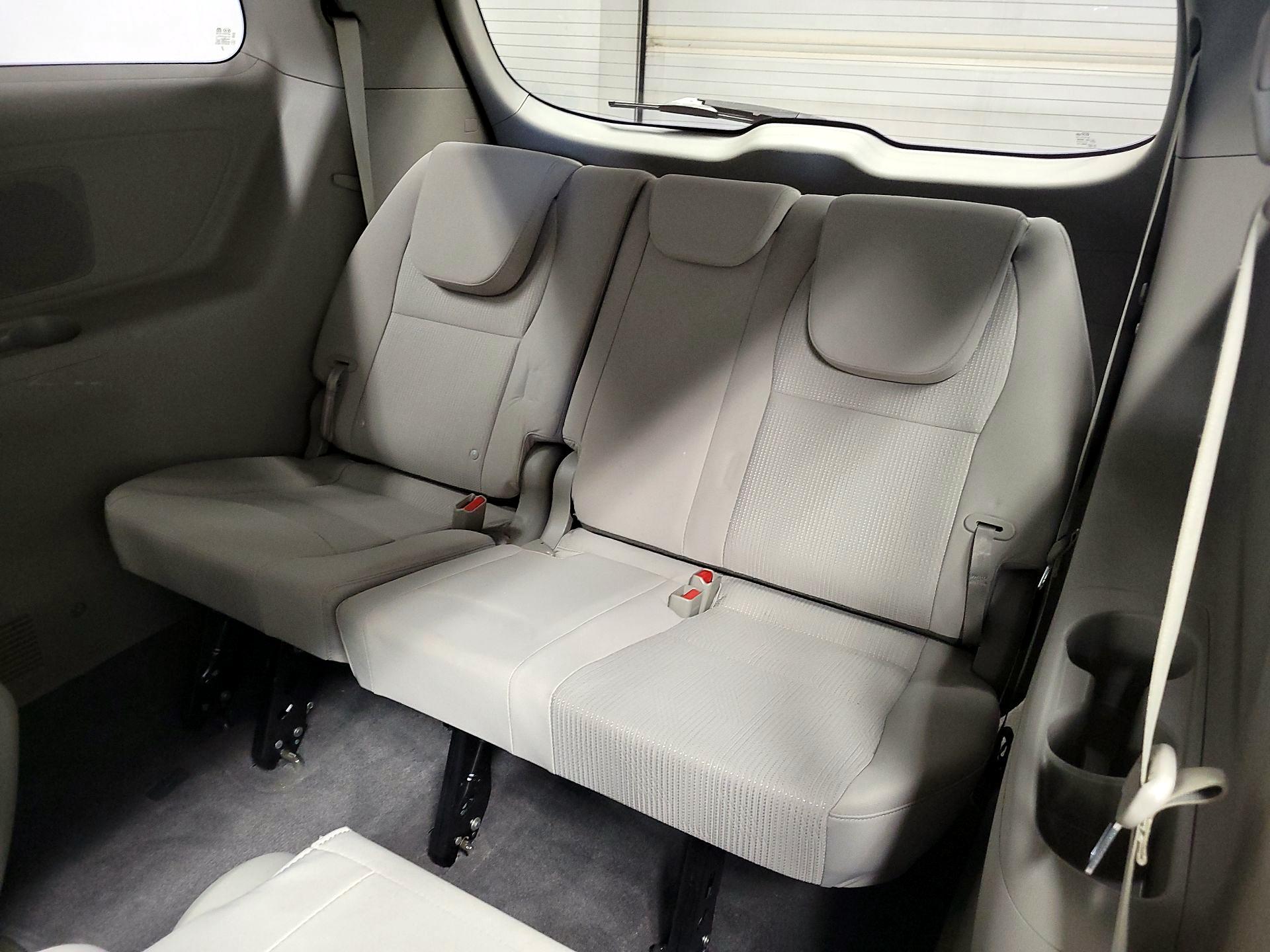Thumbnail: 2020 Kia Sedona - 20