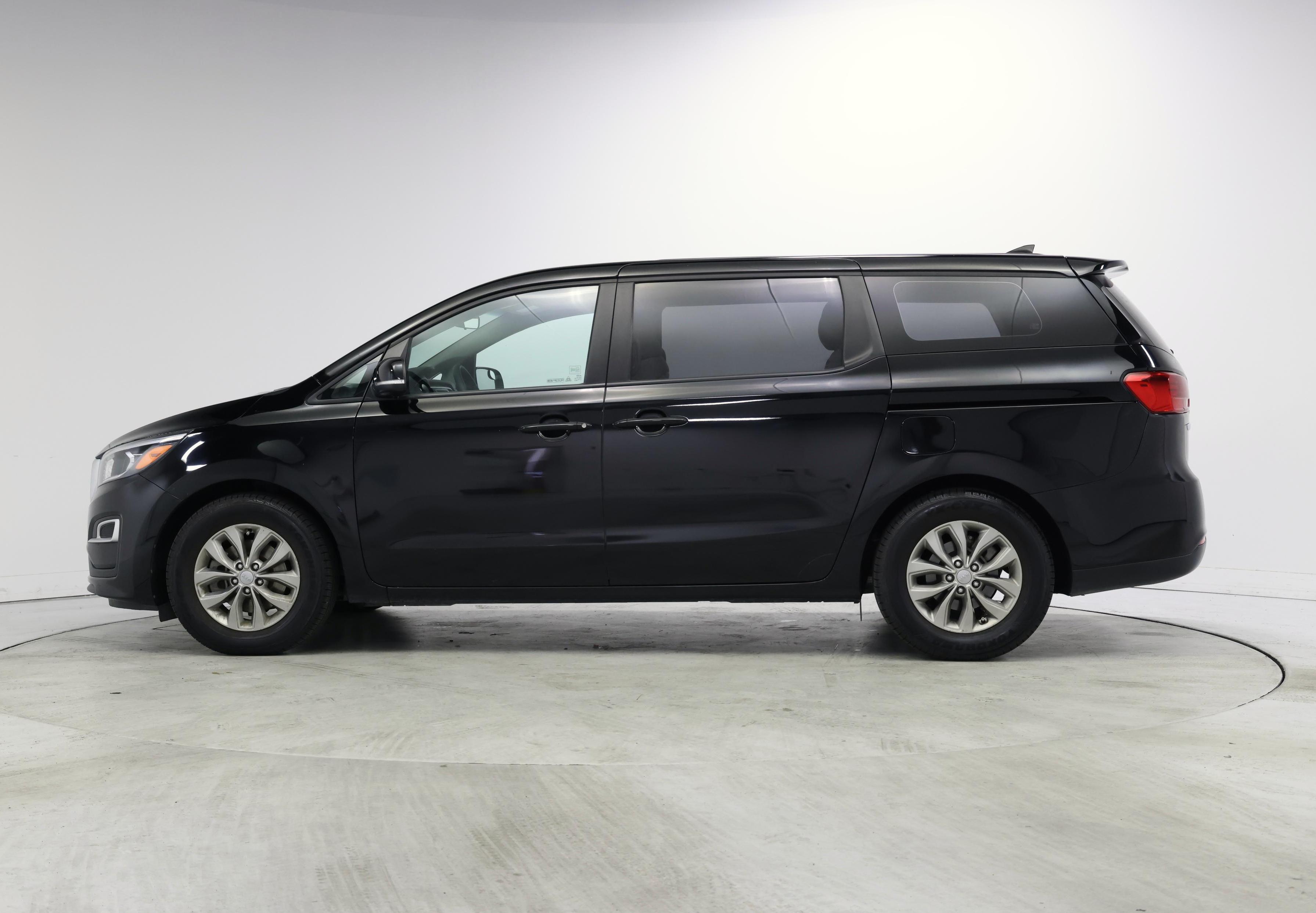 Thumbnail: 2020 Kia Sedona - 3