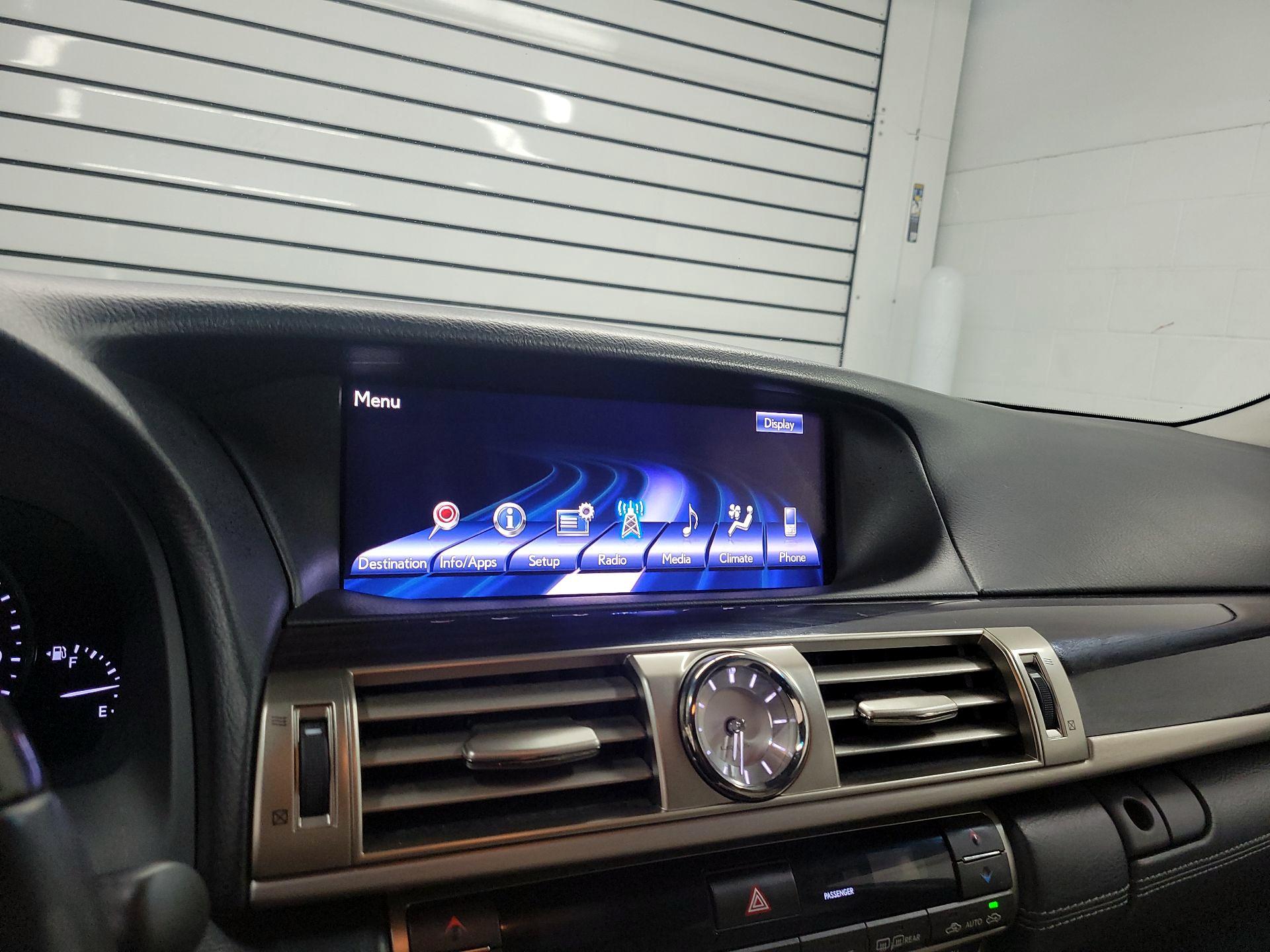 Thumbnail: 2014 Lexus LS - 15