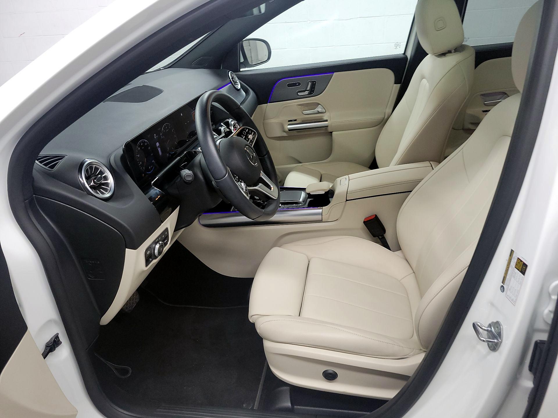 Thumbnail: 2023 Mercedes-Benz GLA - 11