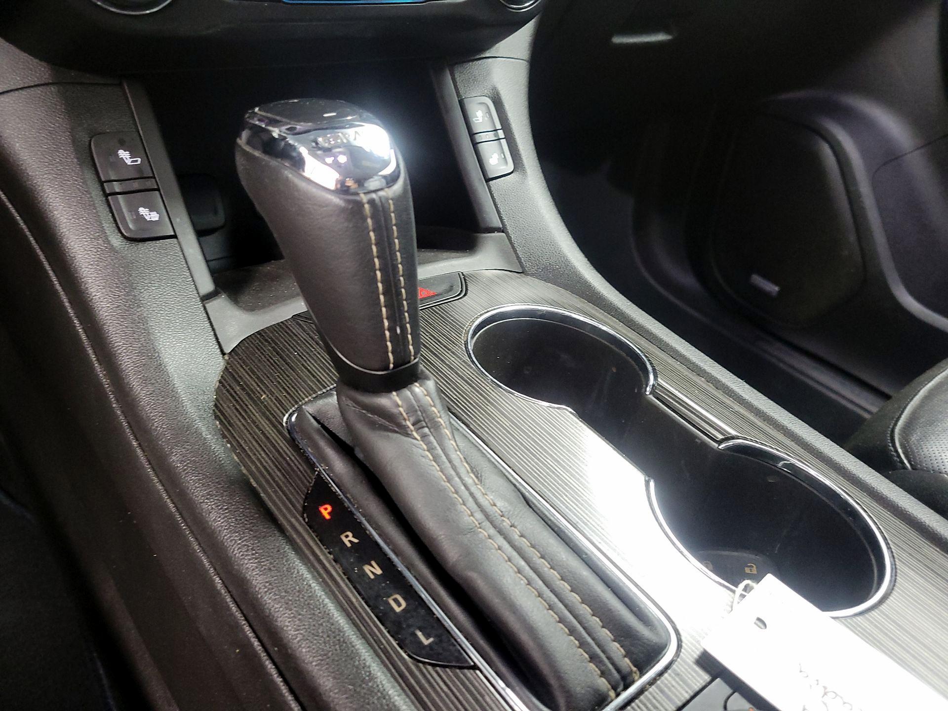 Thumbnail: 2019 GMC Acadia - 16