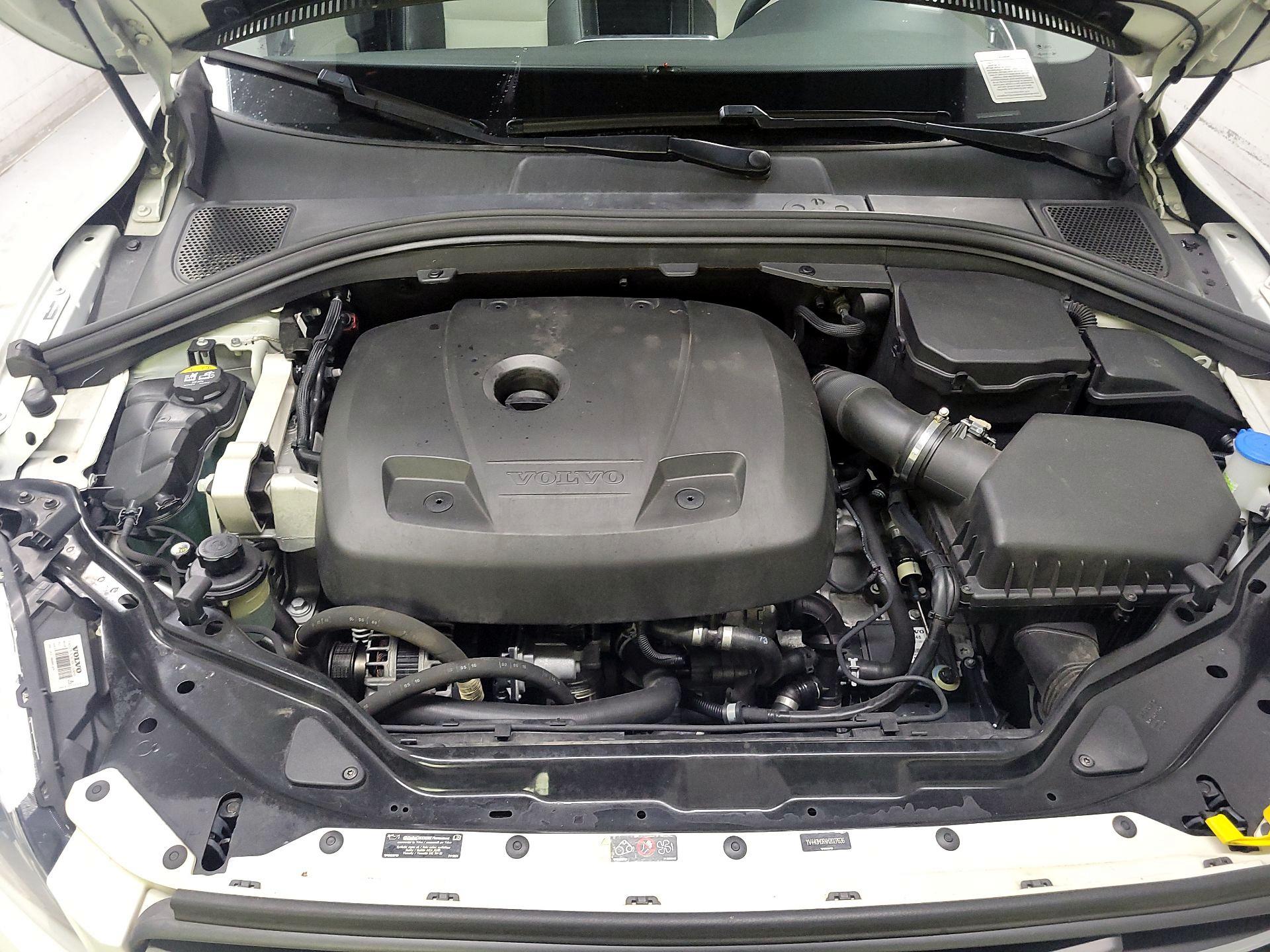 Thumbnail: 2017 Volvo XC60 - 20