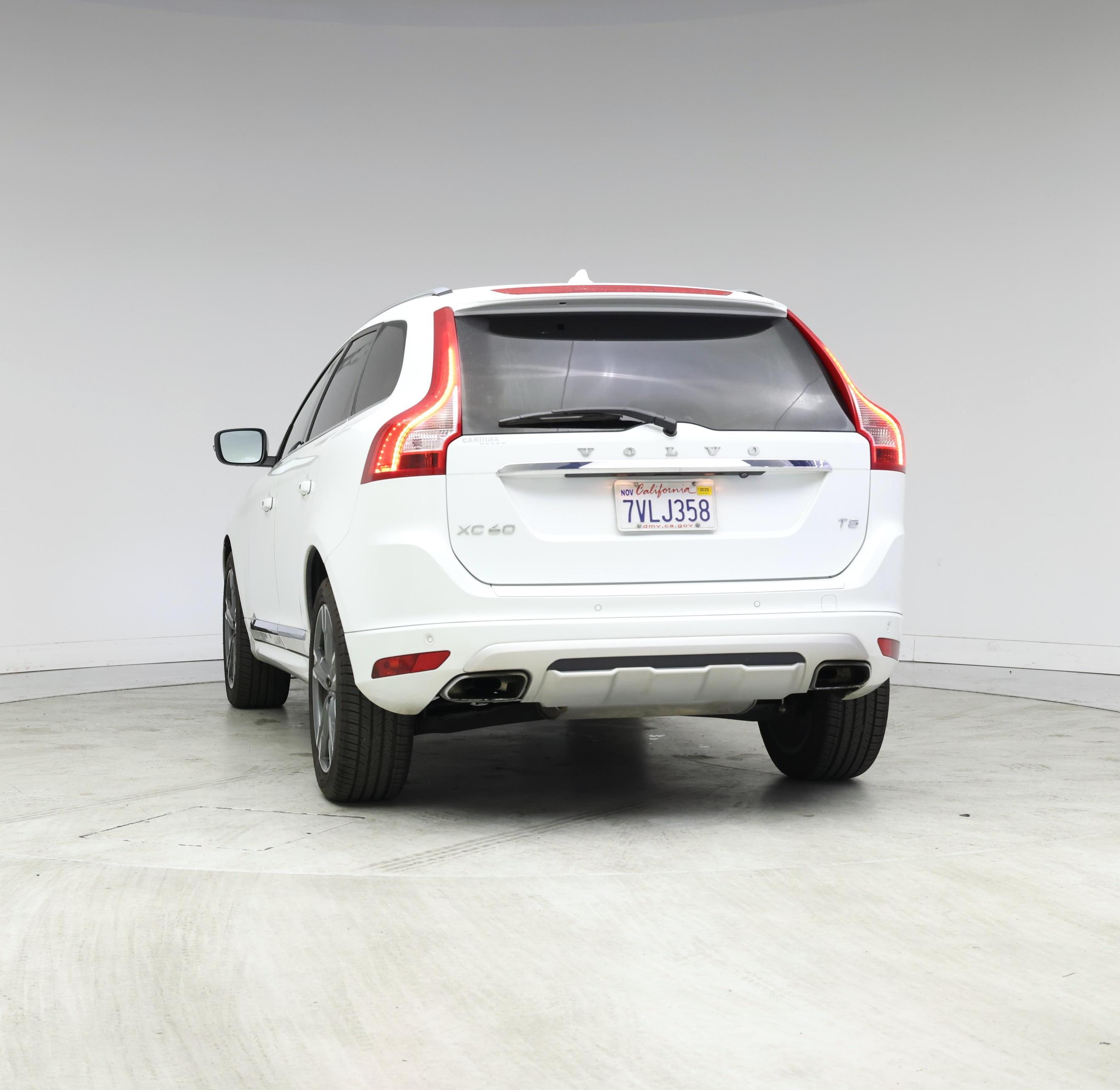 Thumbnail: 2017 Volvo XC60 - 6