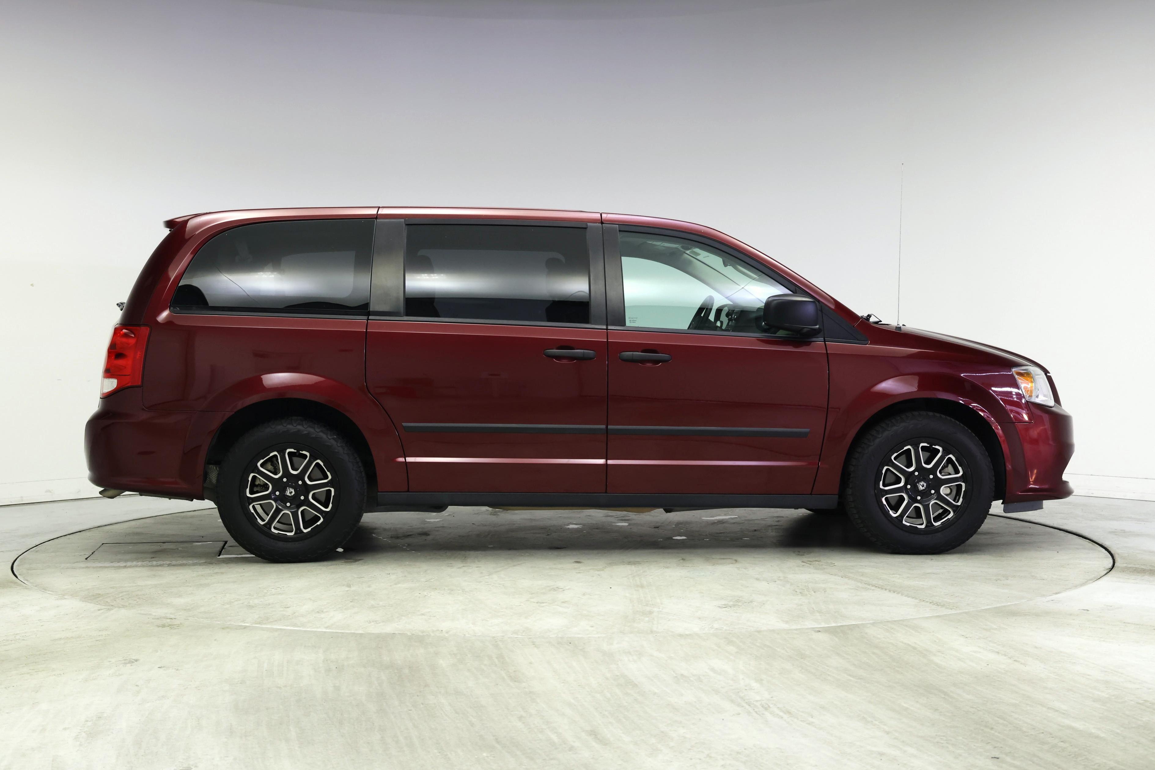 Thumbnail: 2016 Dodge Grand Caravan - 7