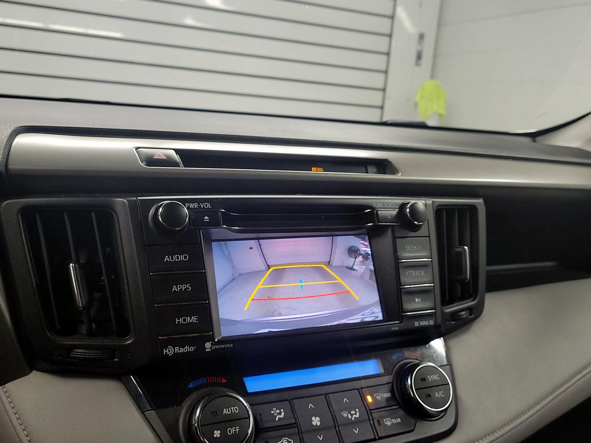 Thumbnail: 2016 Toyota RAV4 - 14