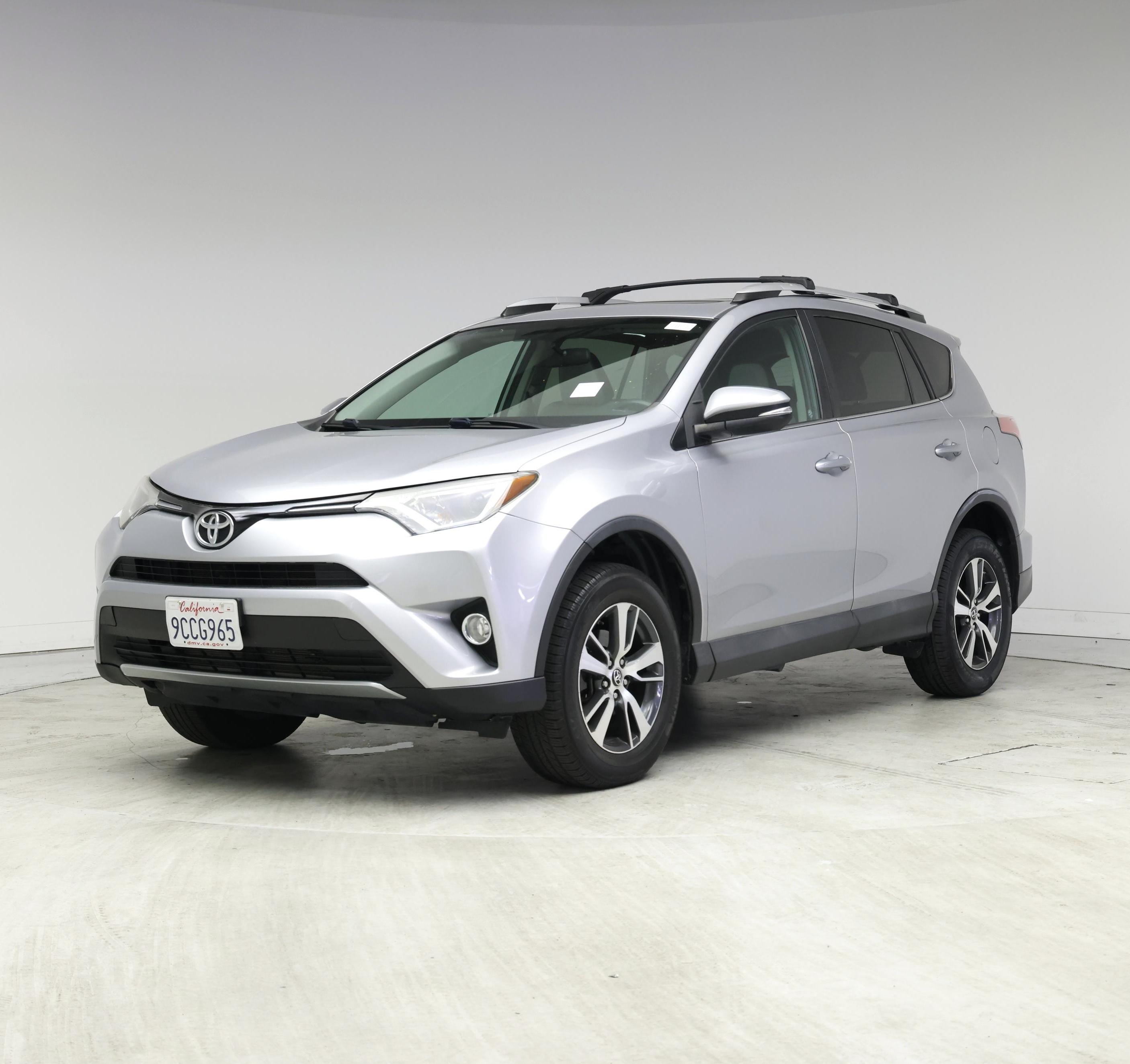 Thumbnail: 2016 Toyota RAV4 - 4