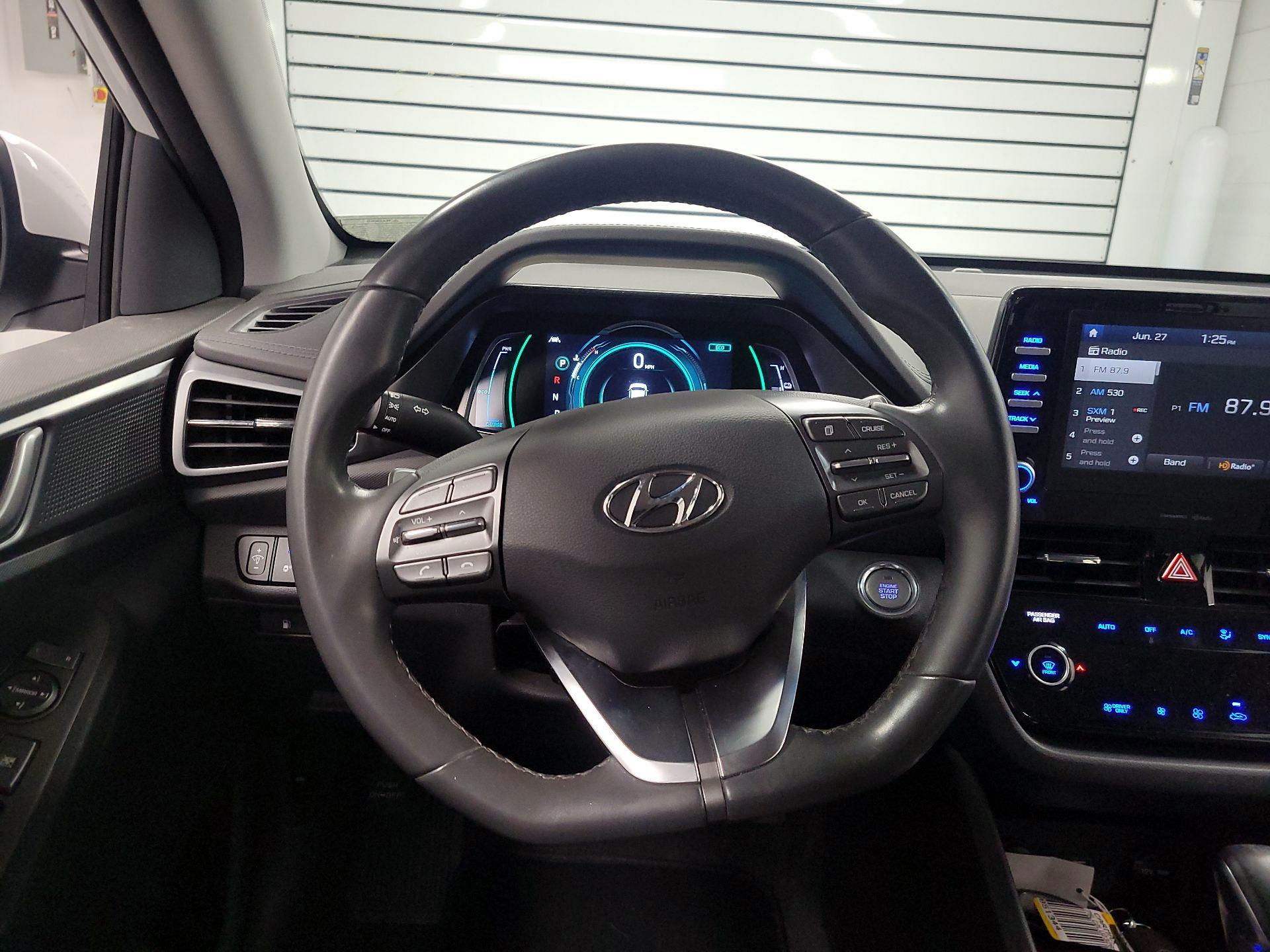 Thumbnail: 2020 Hyundai Ioniq - 10