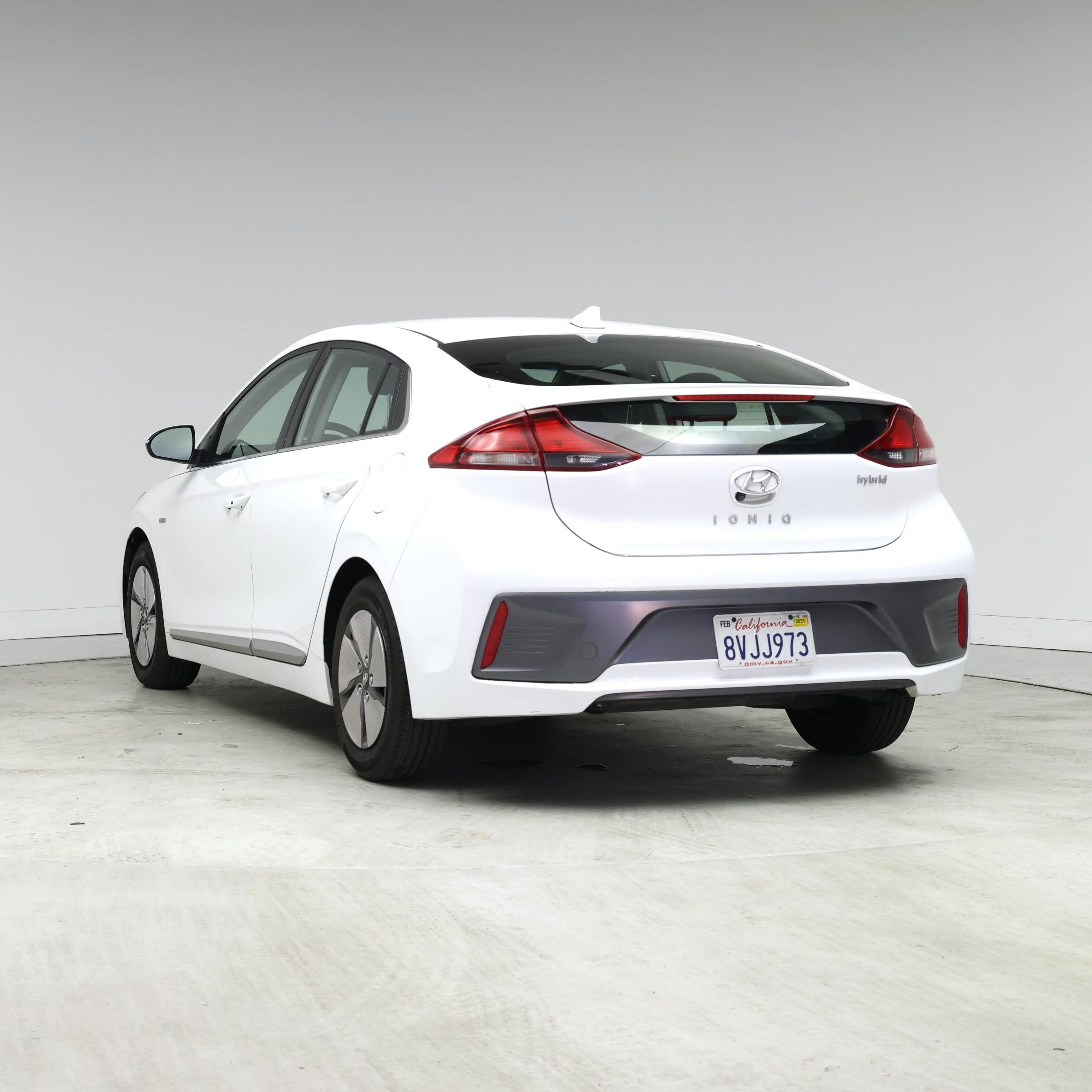 Thumbnail: 2020 Hyundai Ioniq - 2