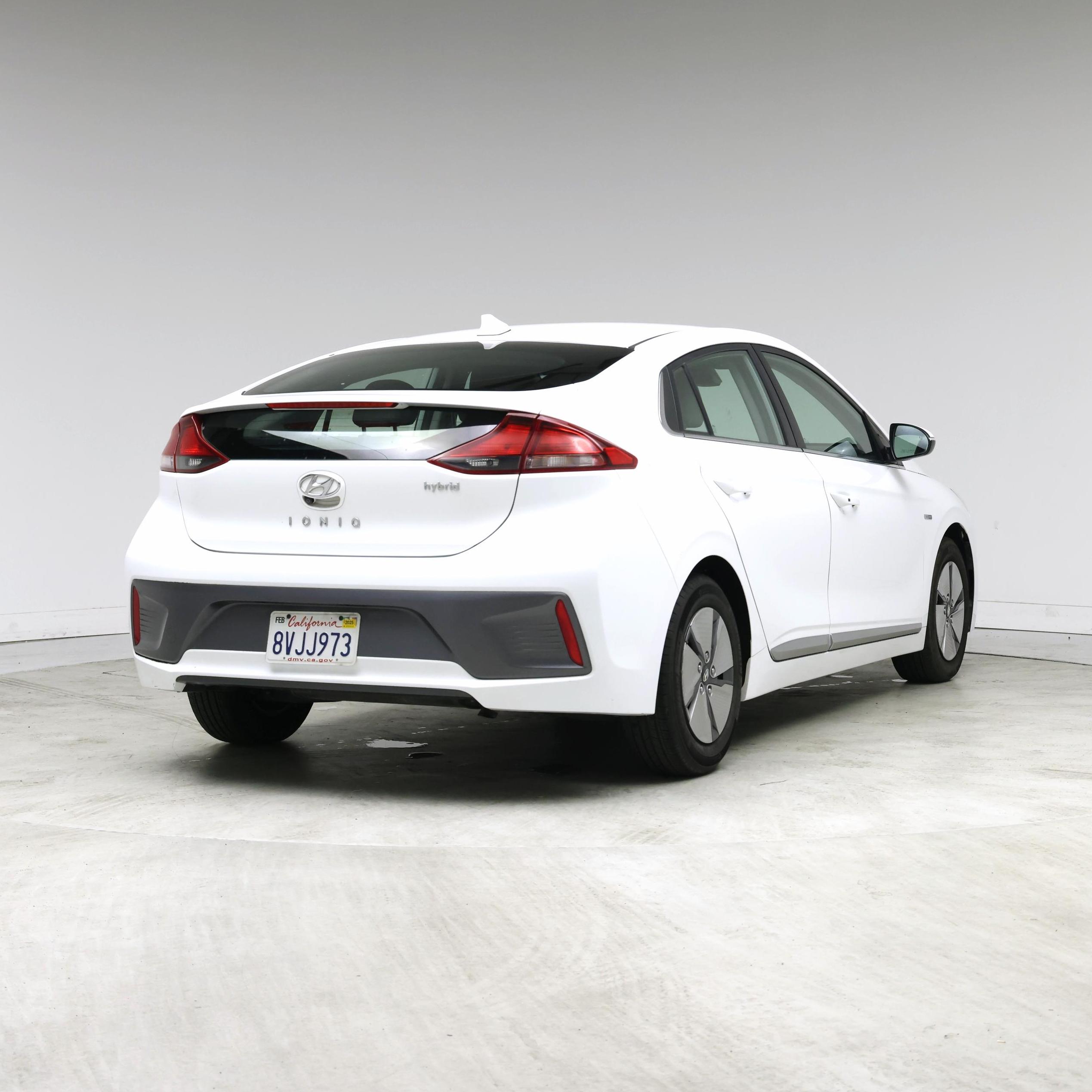 Thumbnail: 2020 Hyundai Ioniq - 8