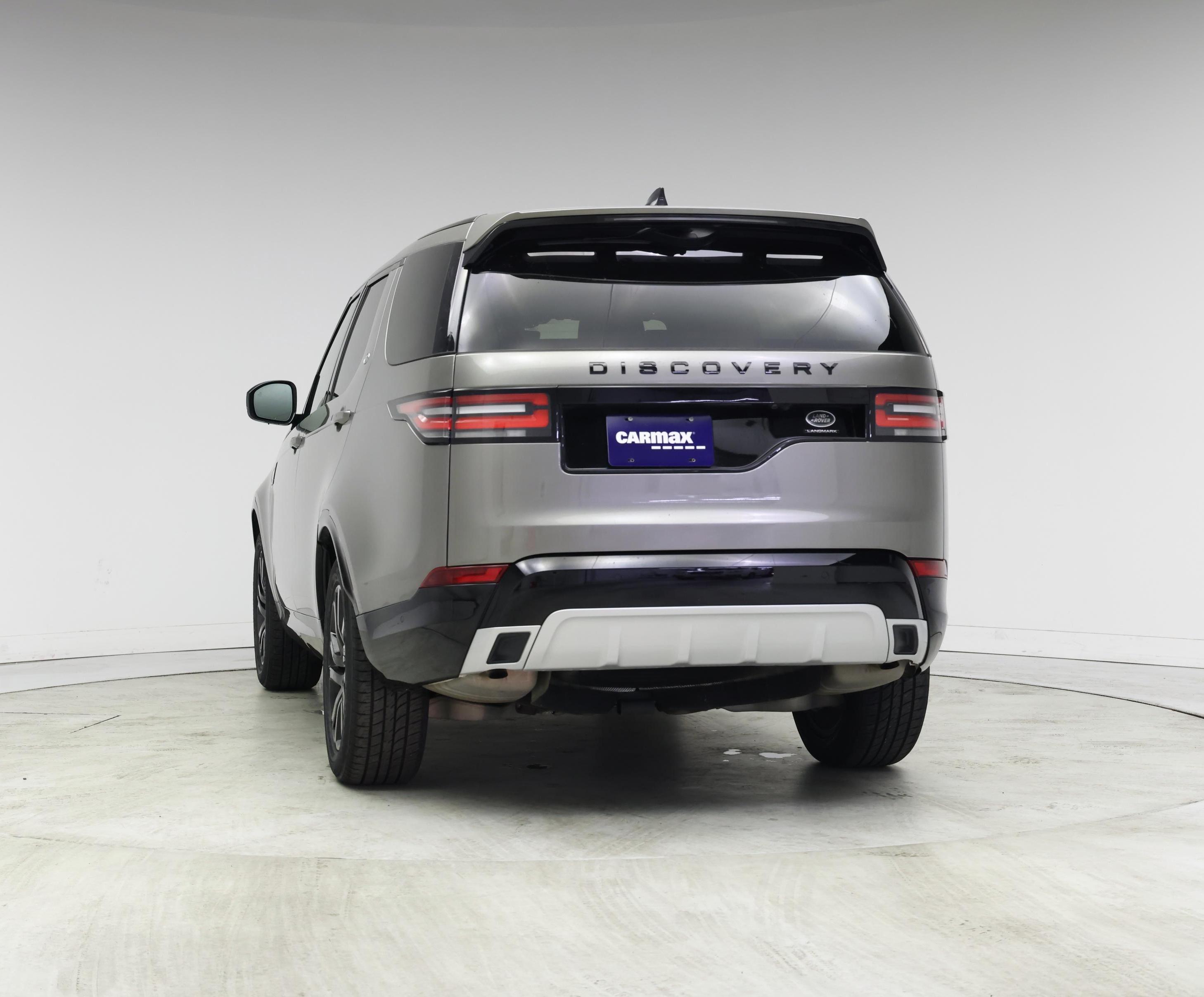 Thumbnail: 2020 Land Rover Discovery - 6
