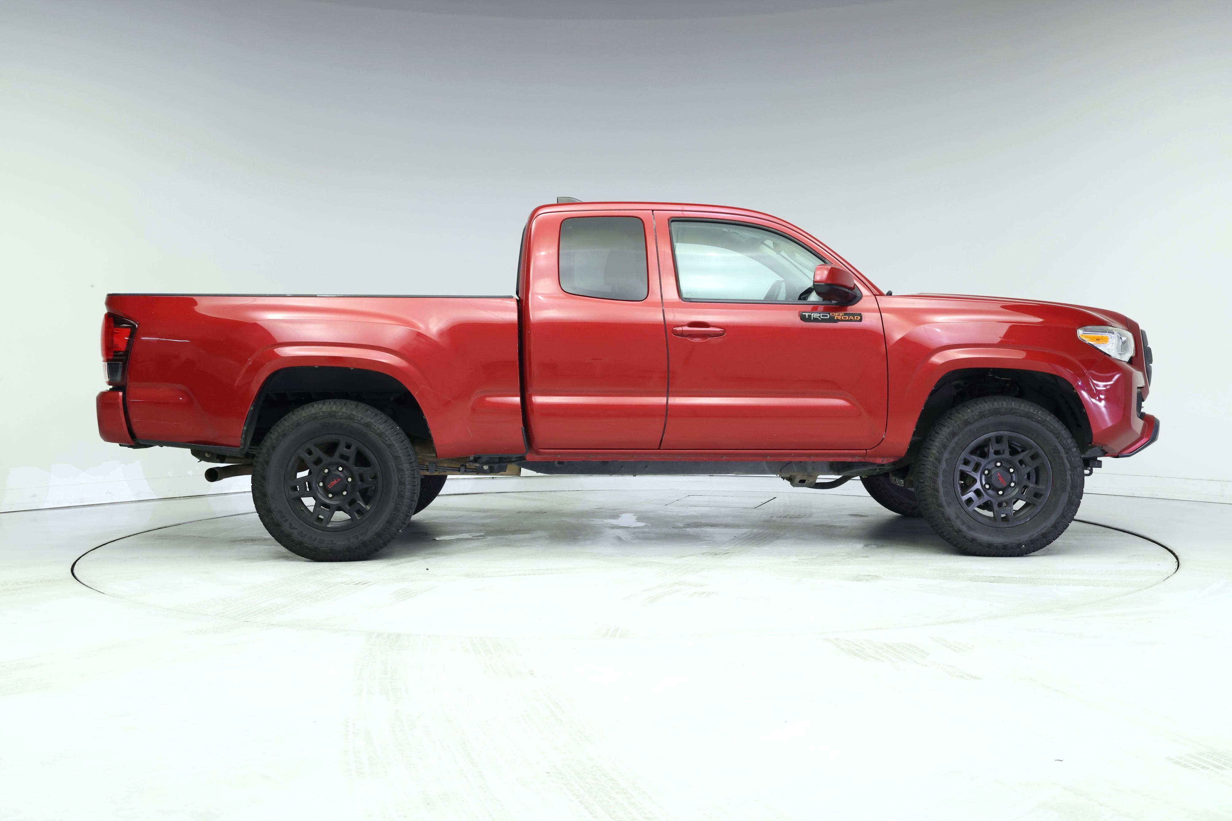 Thumbnail: 2020 Toyota Tacoma - 7