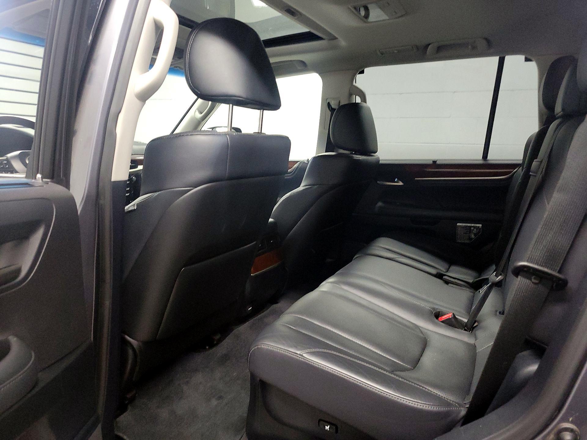 Thumbnail: 2019 Lexus LX - 19