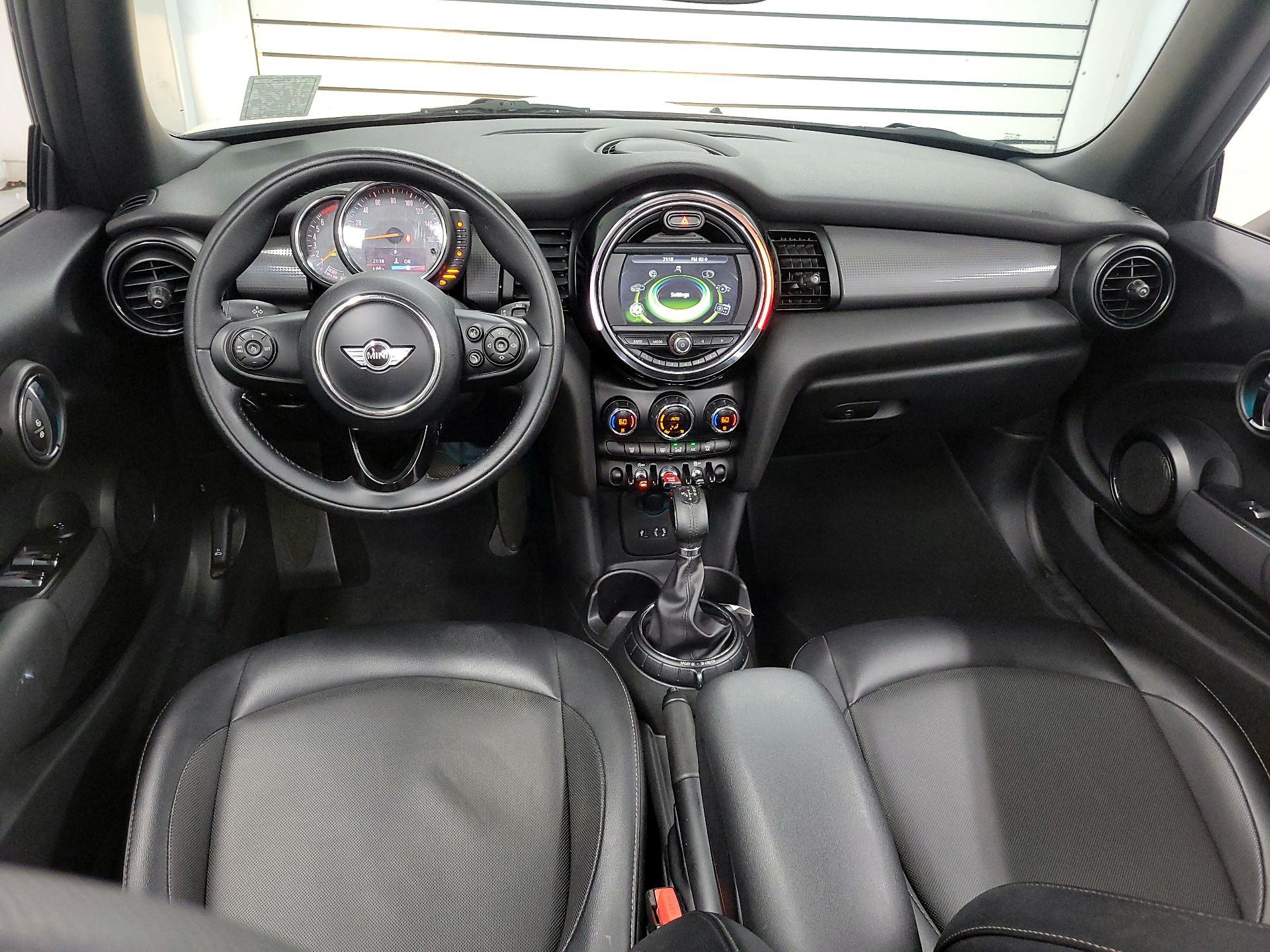Thumbnail: 2016 MINI Cooper - 9