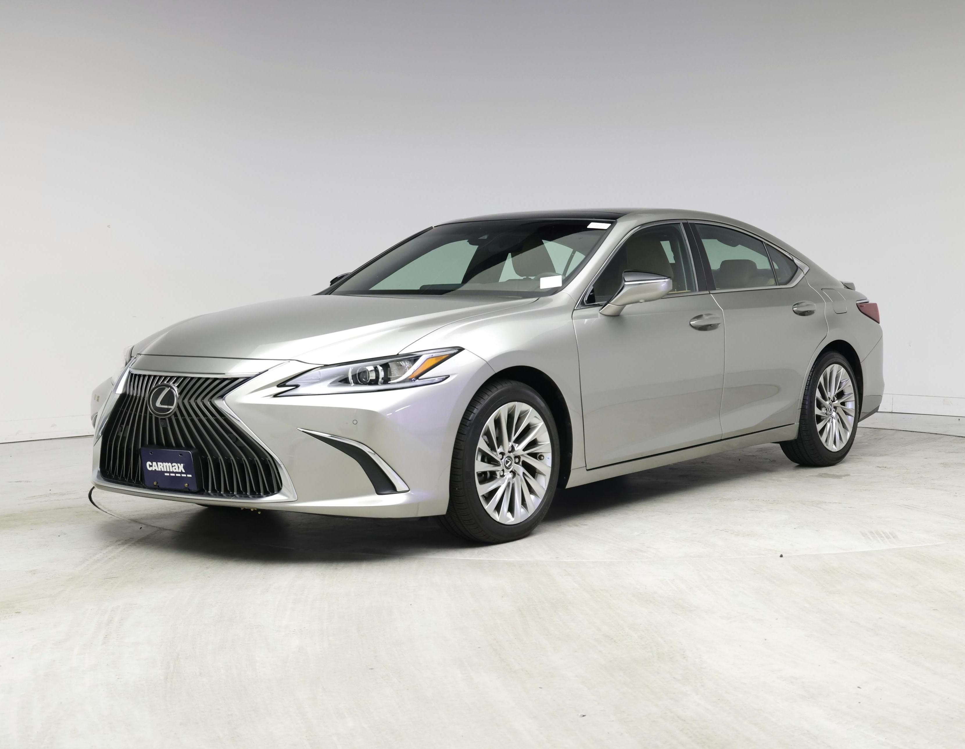 Thumbnail: 2021 Lexus ES - 4