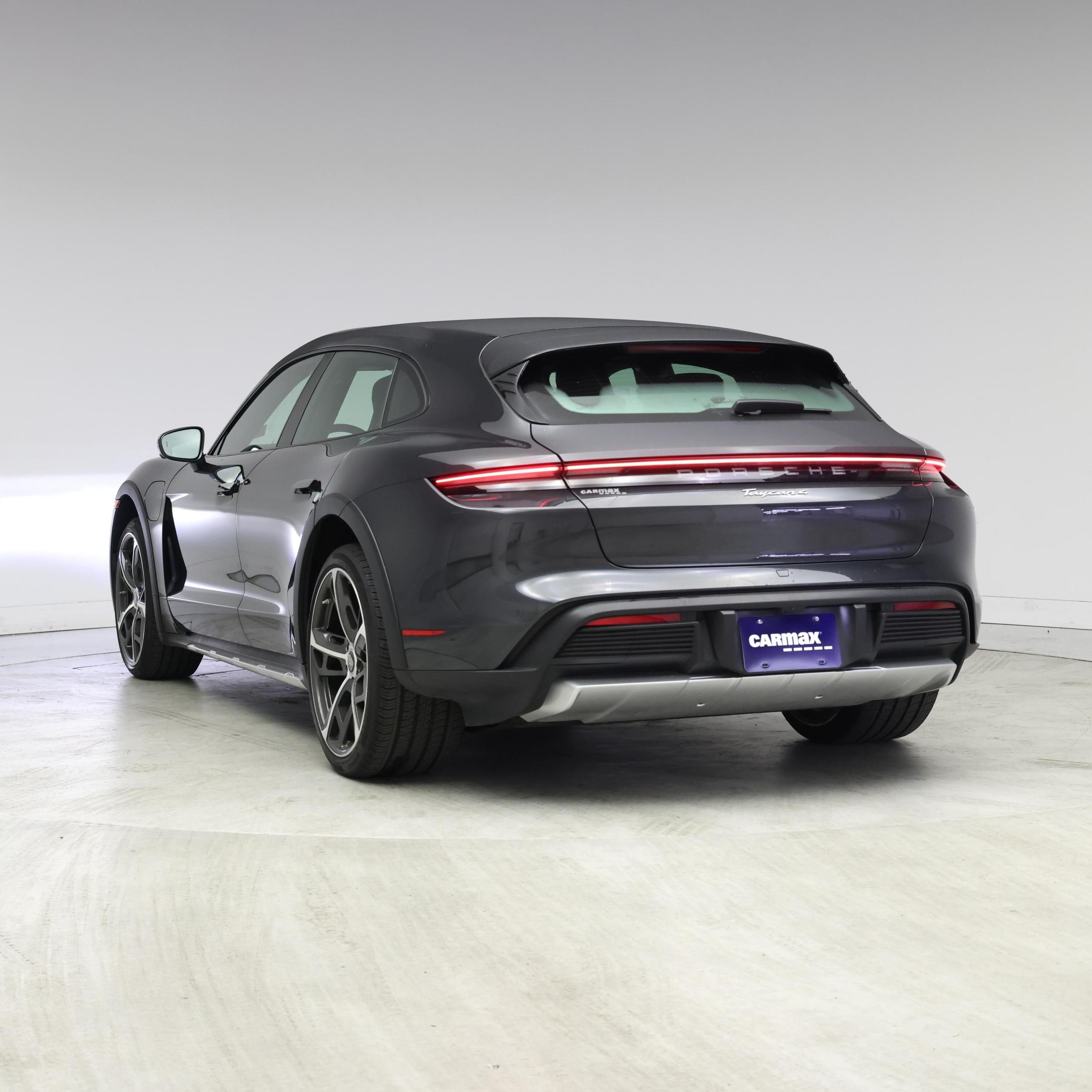 Thumbnail: 2022 Porsche Taycan - 2
