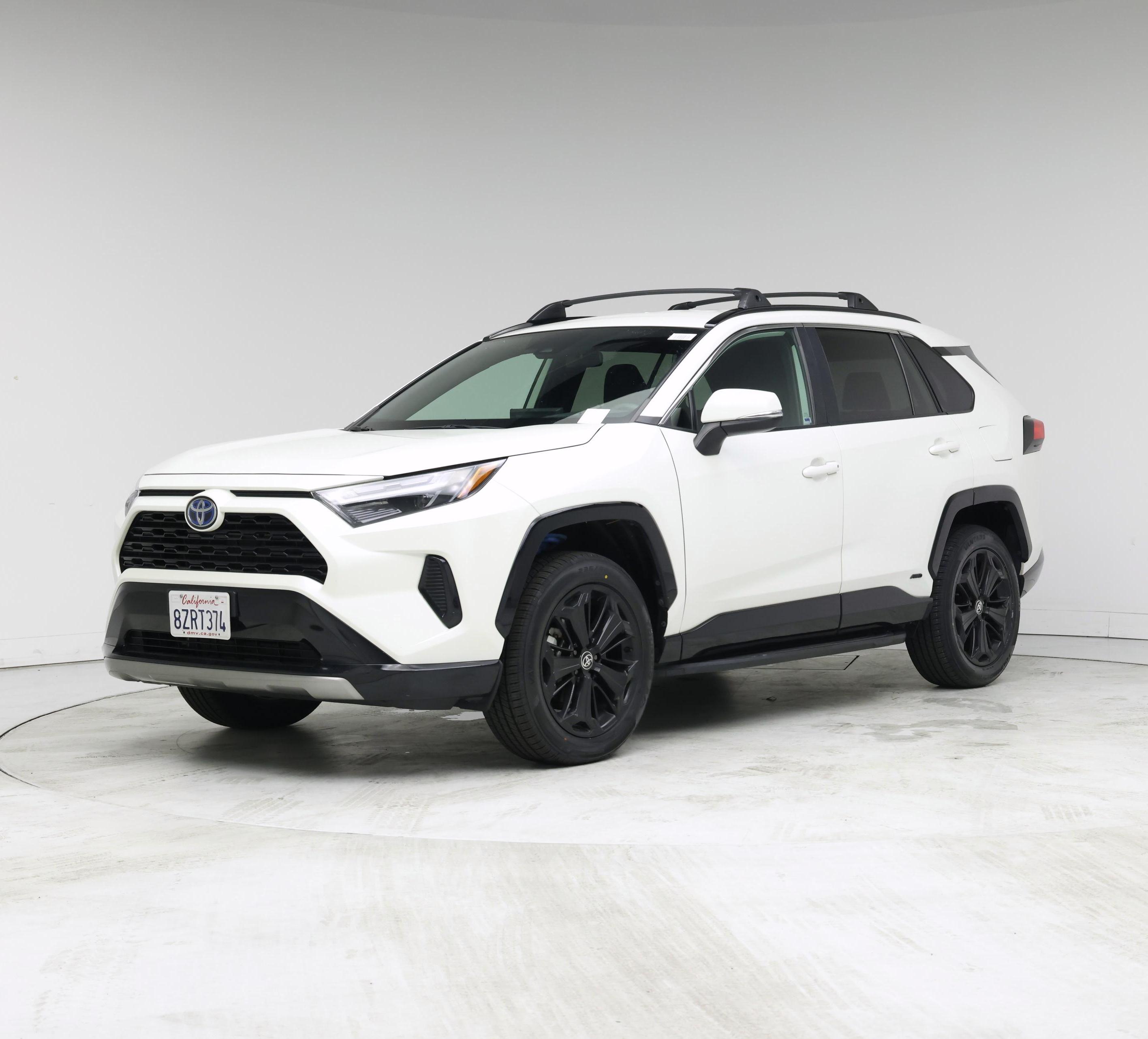 Thumbnail: 2022 Toyota RAV4 - 4