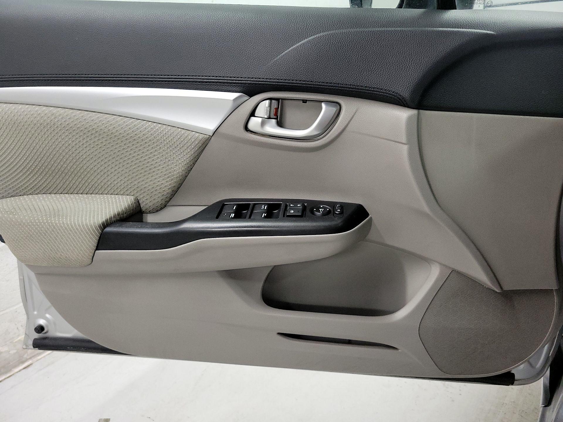 Thumbnail: 2013 Honda Civic - 12