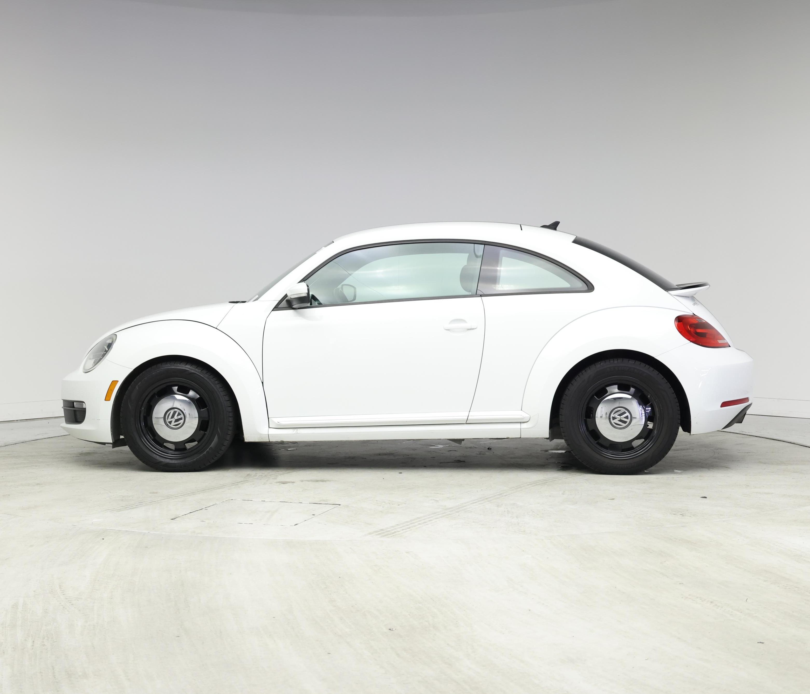 Thumbnail: 2016 Volkswagen Beetle - 3