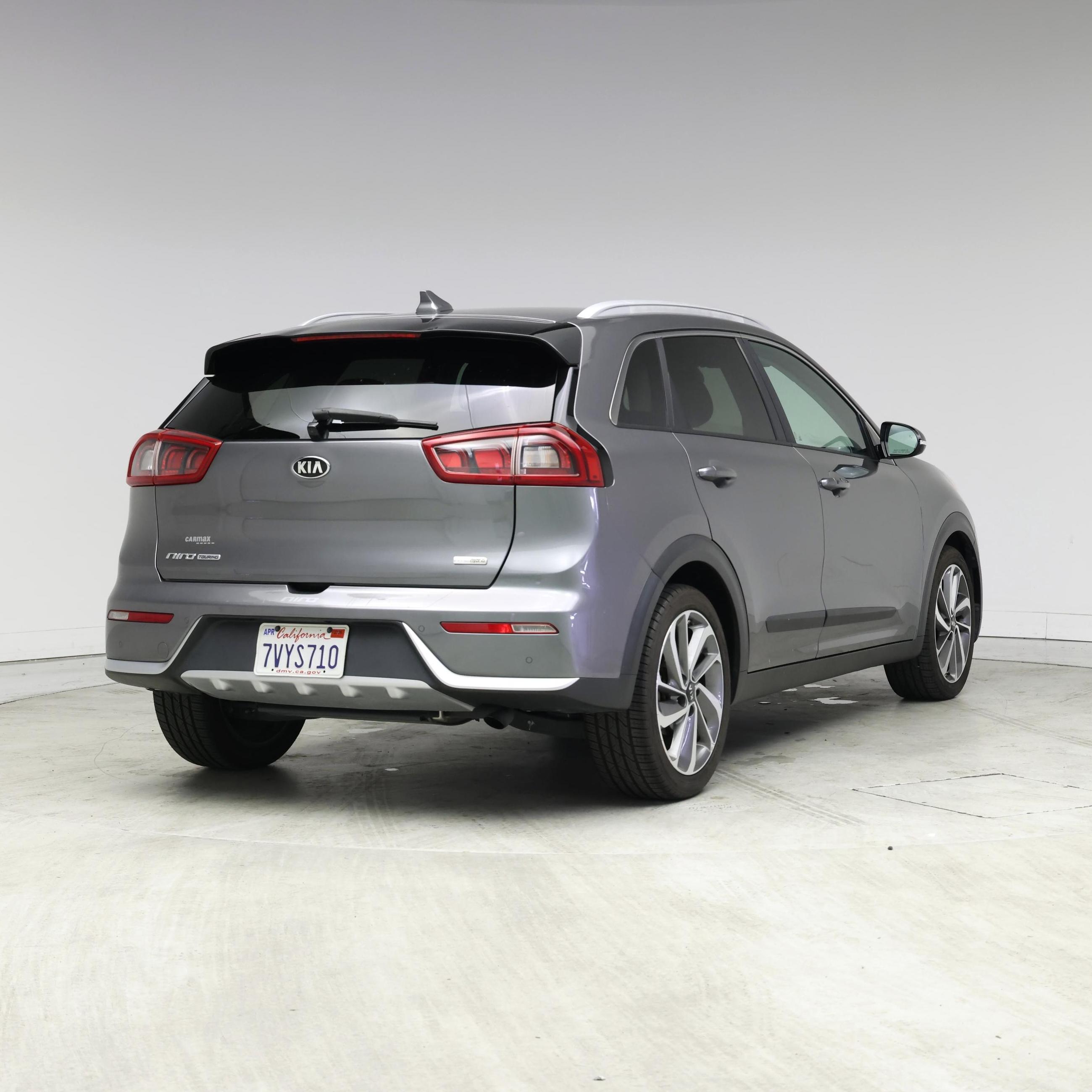 Thumbnail: 2017 Kia Niro - 8