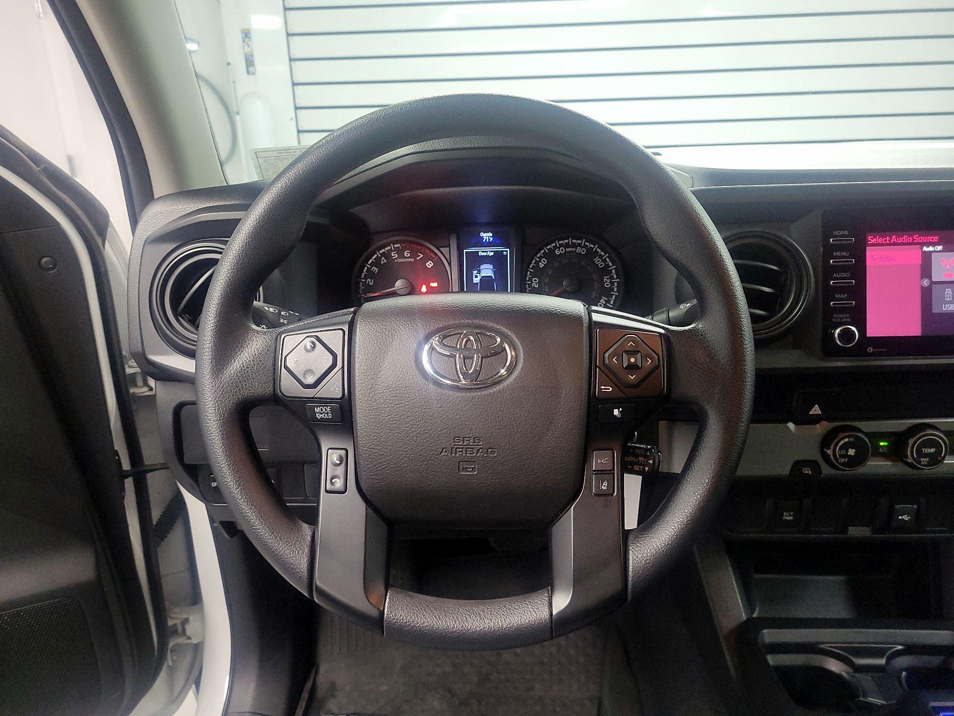 Thumbnail: 2022 Toyota Tacoma - 10