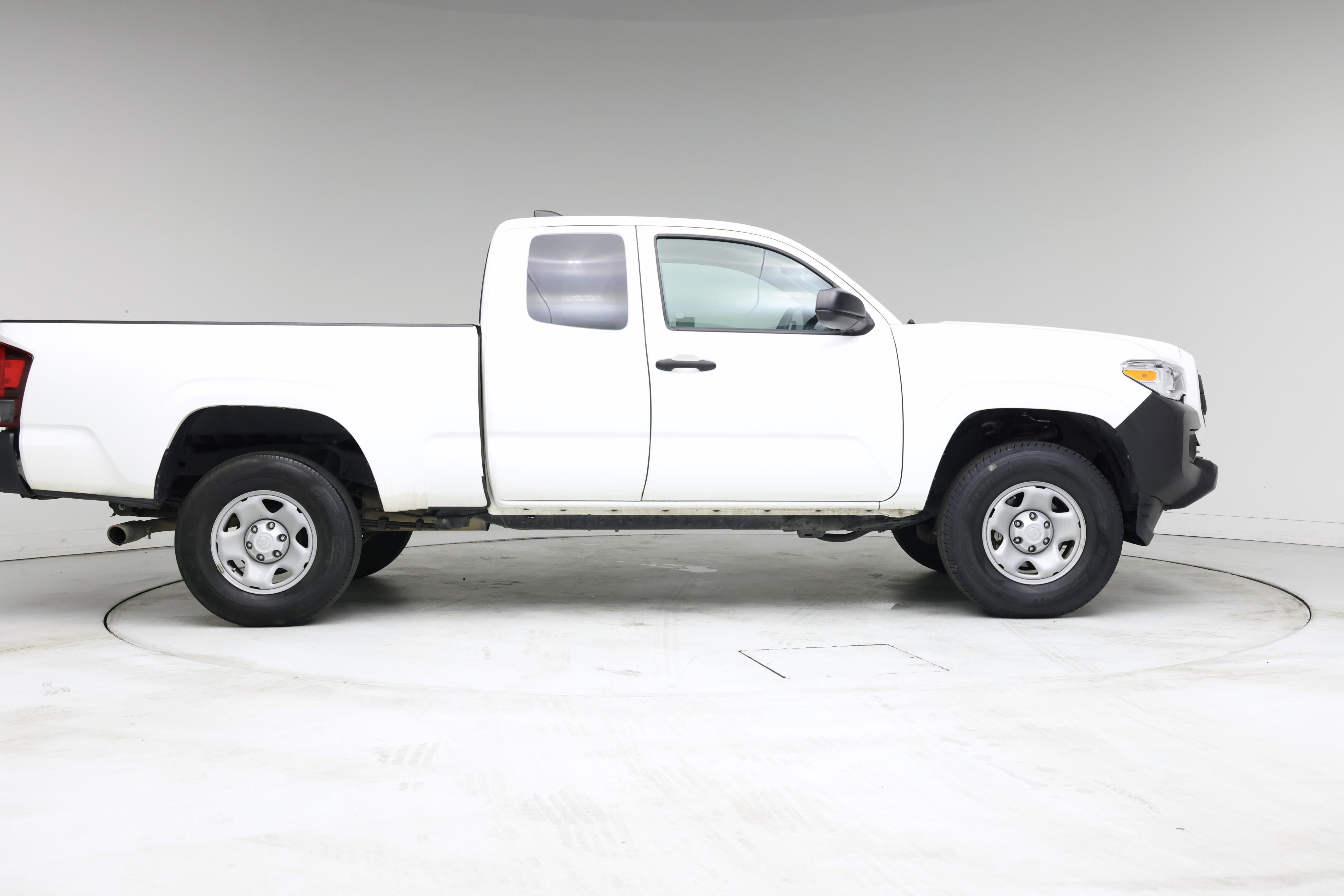 Thumbnail: 2022 Toyota Tacoma - 7