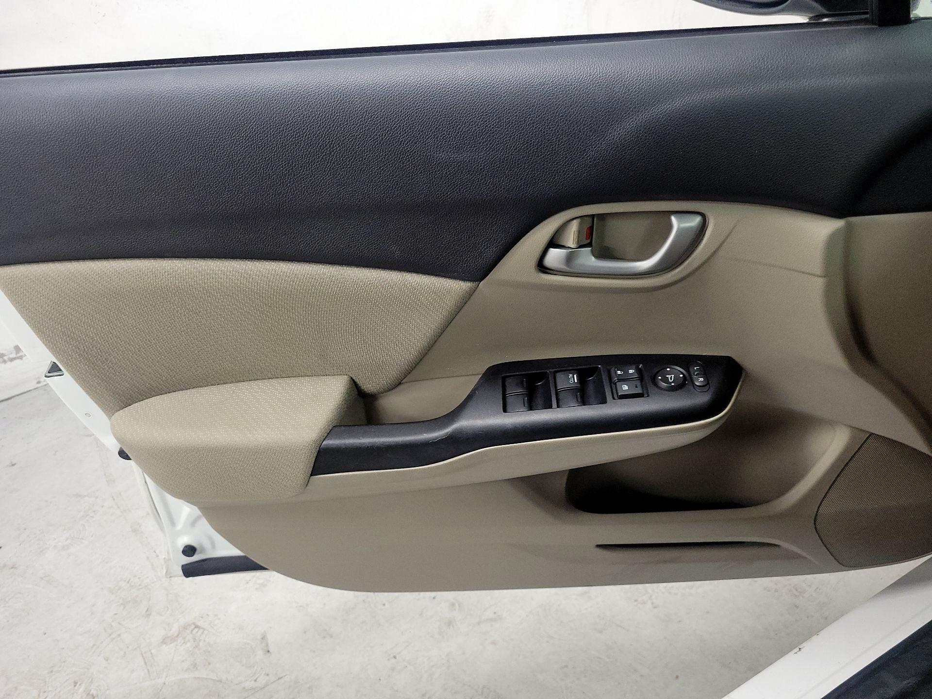 Thumbnail: 2013 Honda Civic - 12