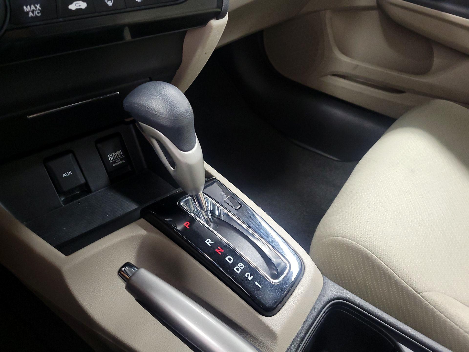 Thumbnail: 2013 Honda Civic - 17