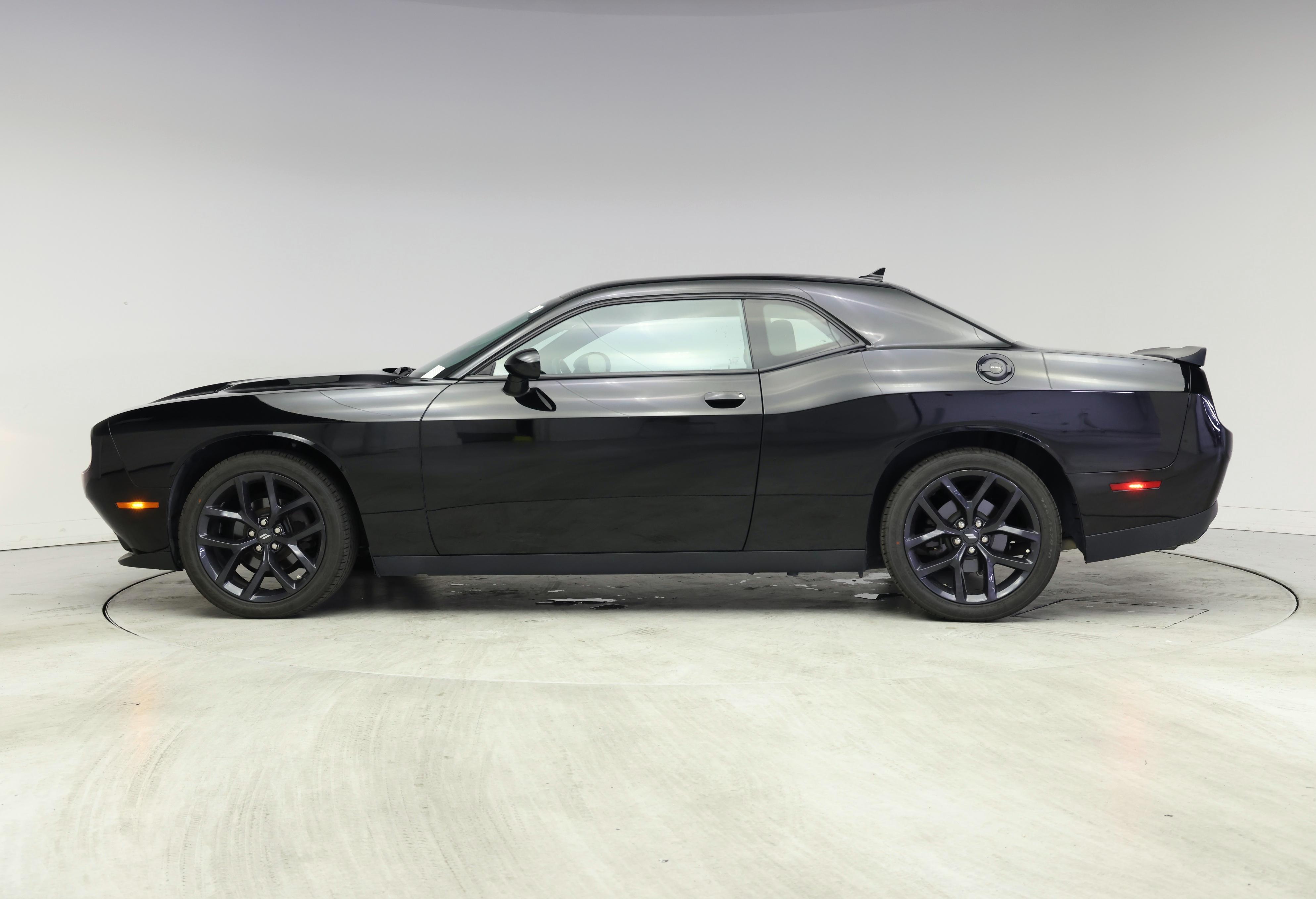 Thumbnail: 2020 Dodge Challenger - 3