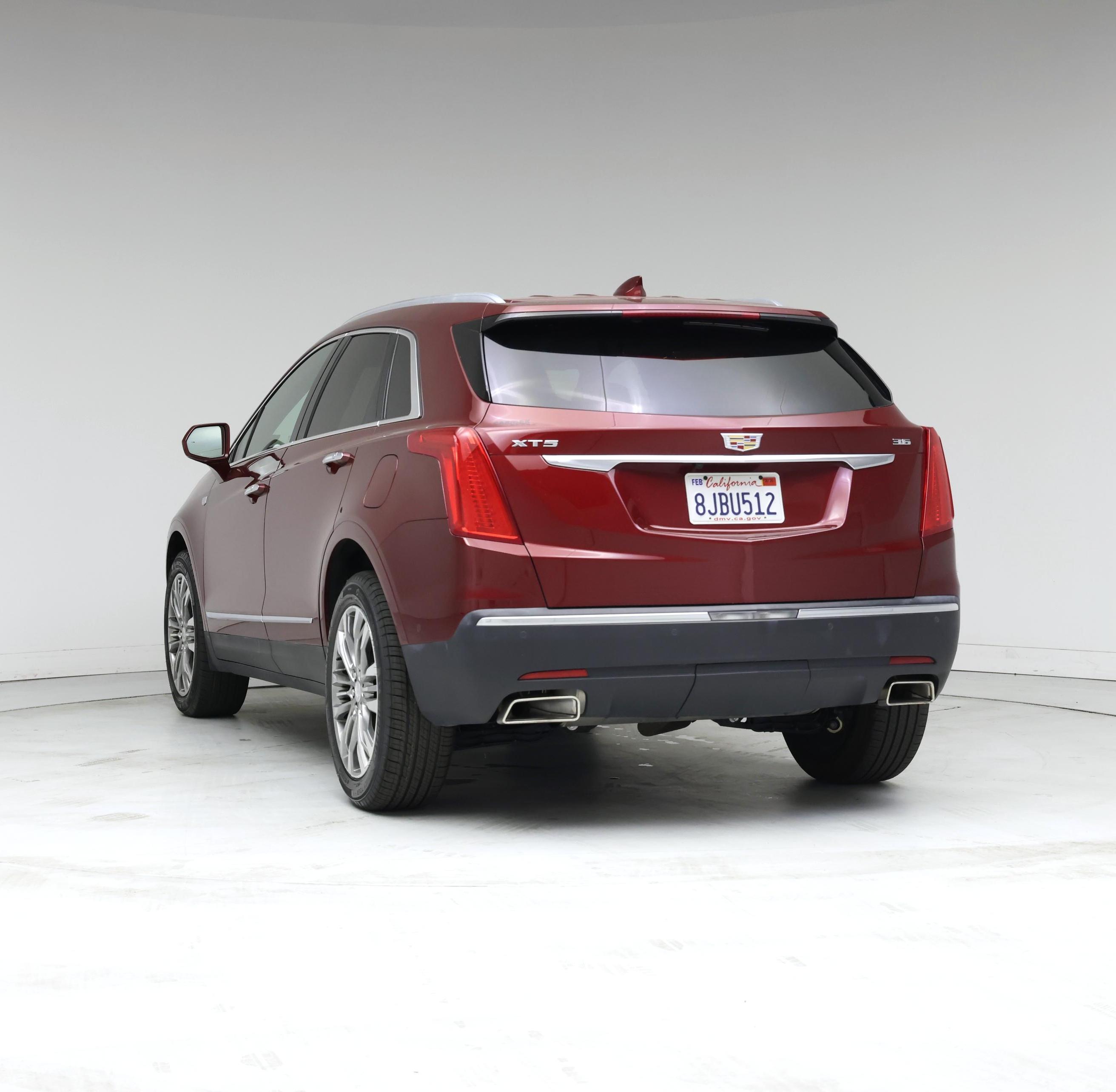 Thumbnail: 2017 Cadillac XT5 - 2