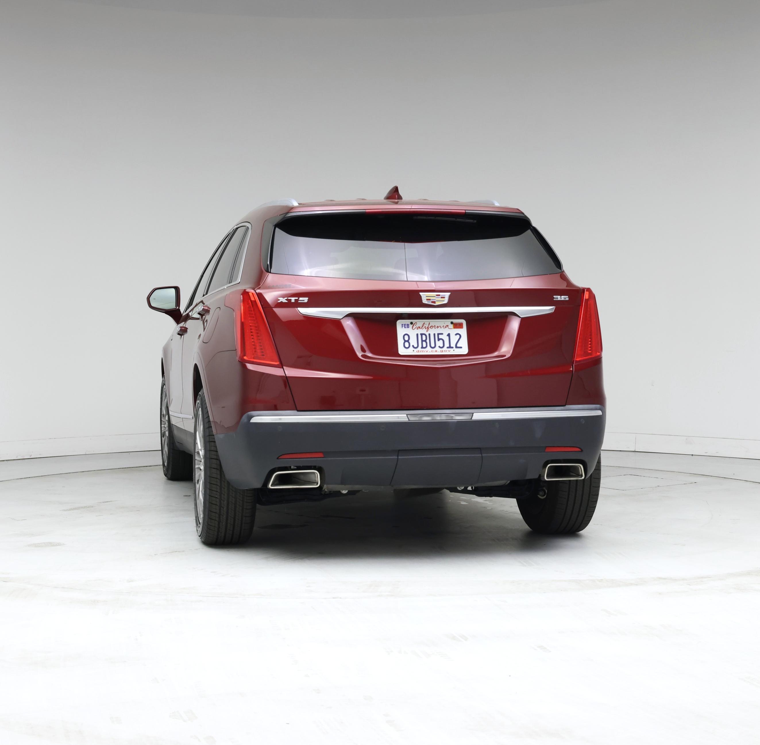 Thumbnail: 2017 Cadillac XT5 - 6