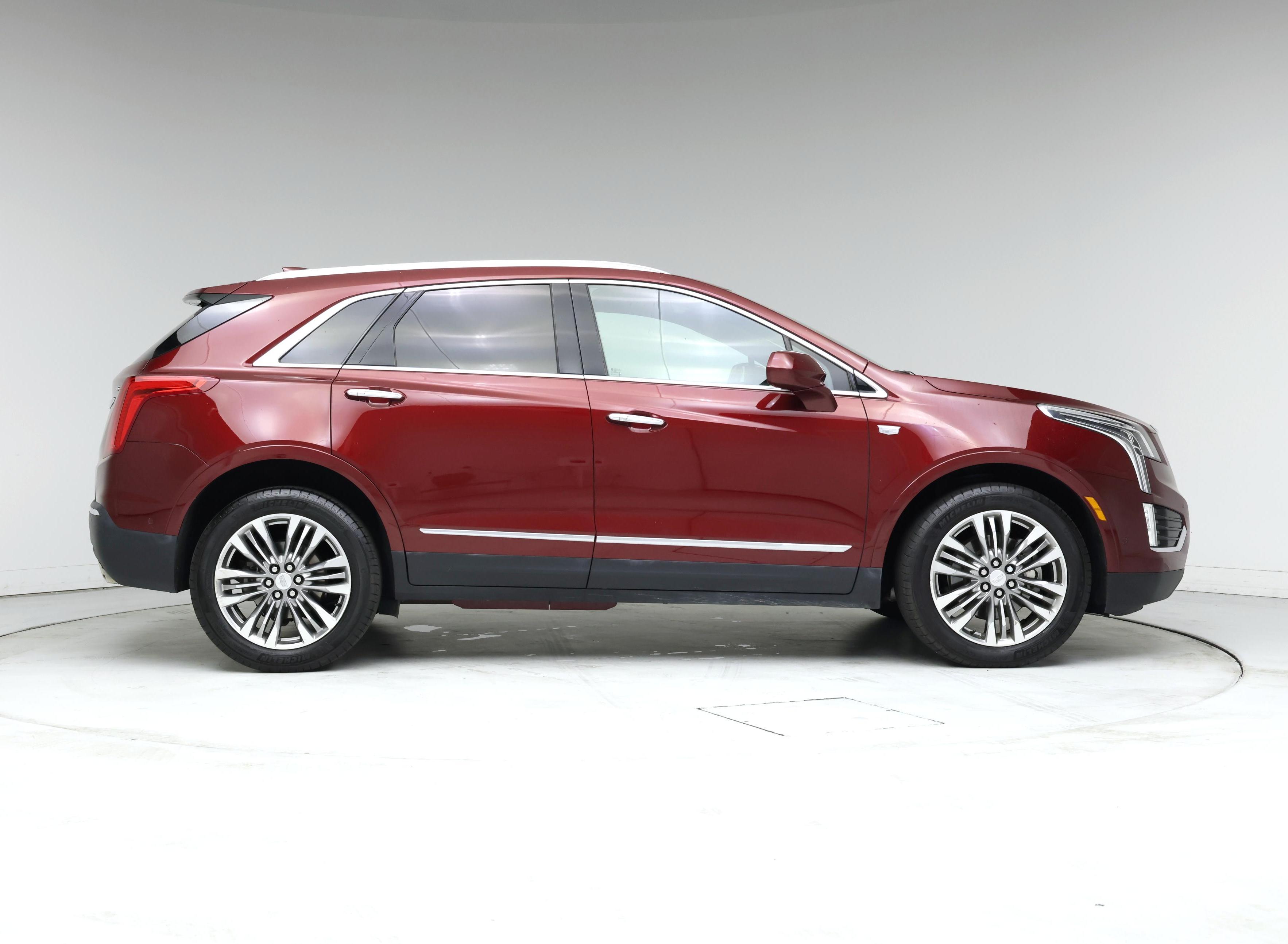 Thumbnail: 2017 Cadillac XT5 - 7